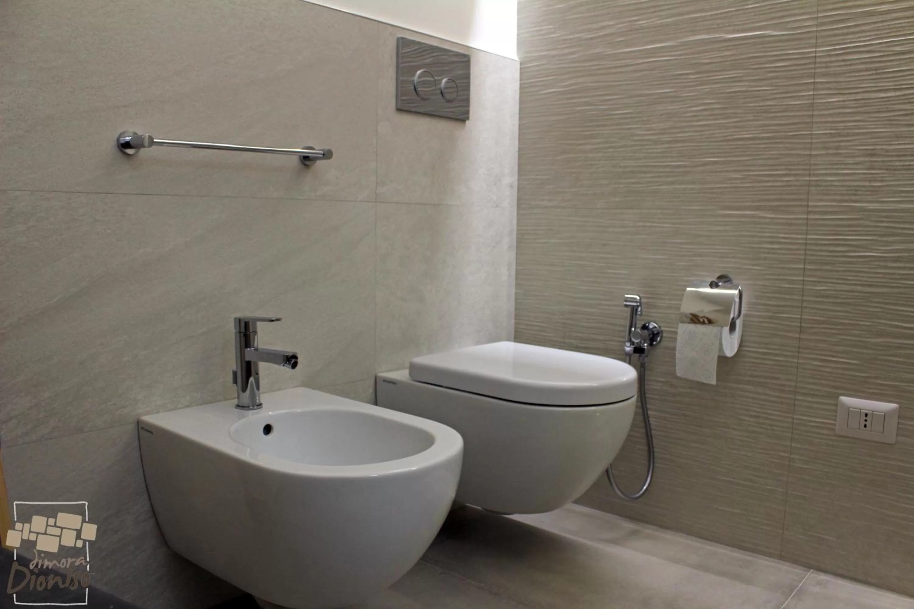 Toilet in Dimora Dioniso