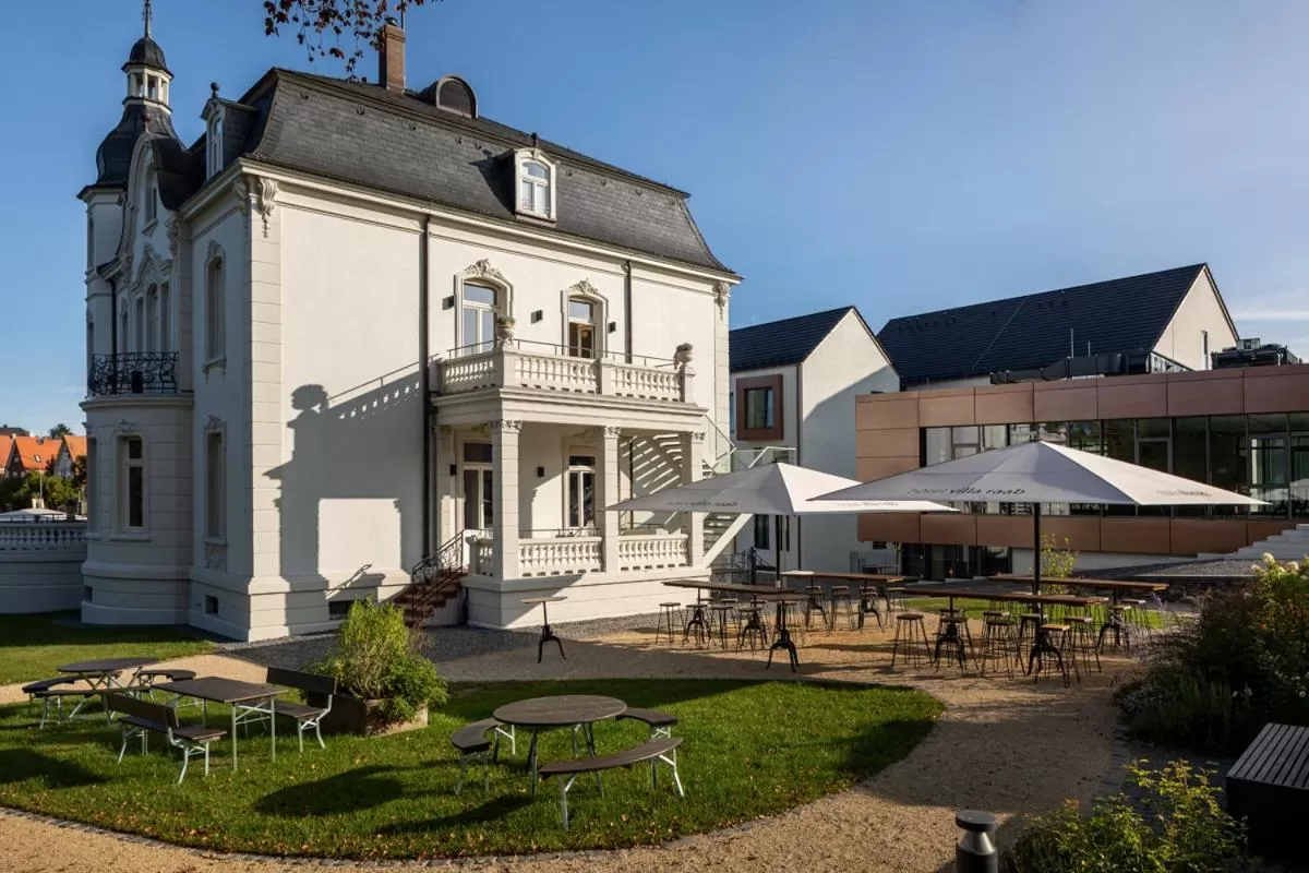 Property building in hôtel villa raab