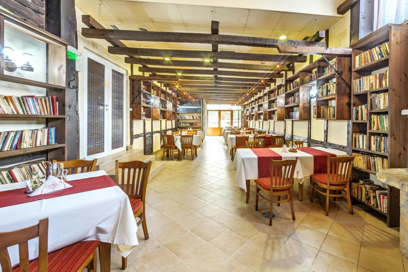 Restaurant/places to eat in Hotel COOP, Sofia