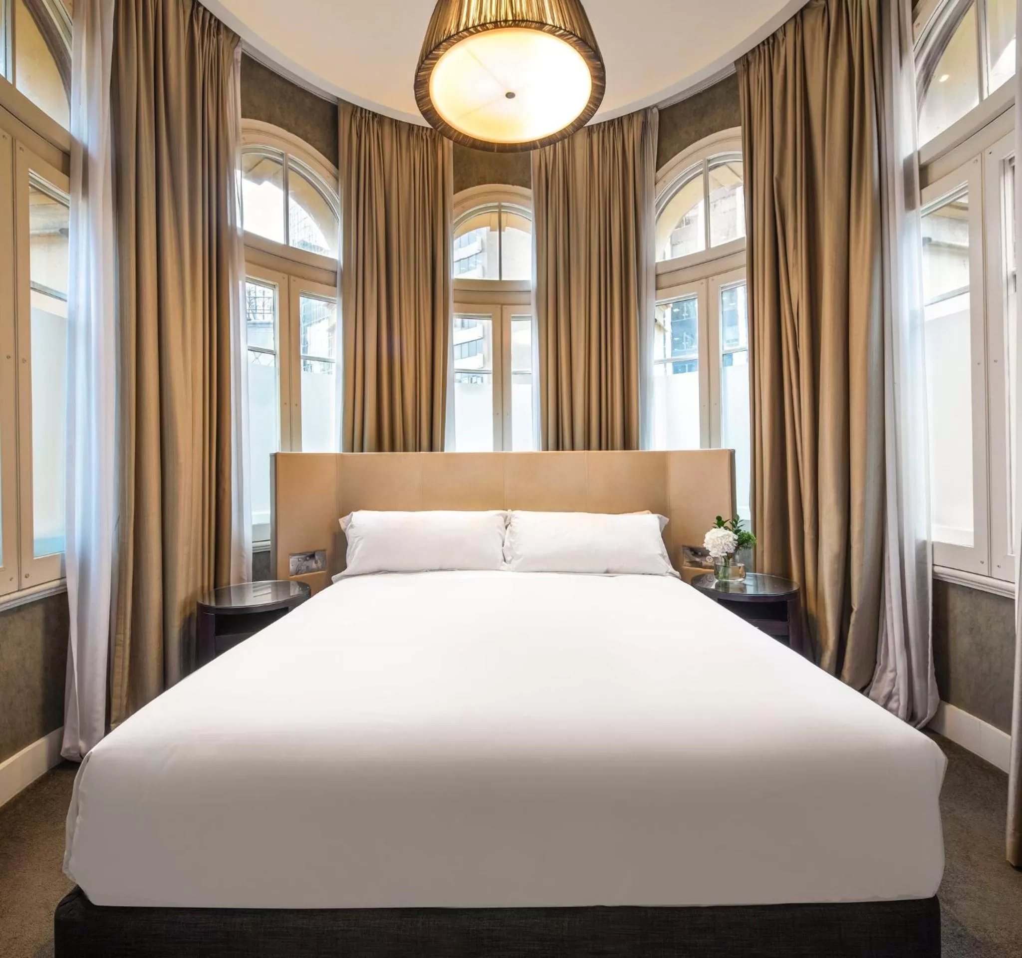 Photo of the whole room, Bed in InterContinental Melbourne The Rialto by IHG