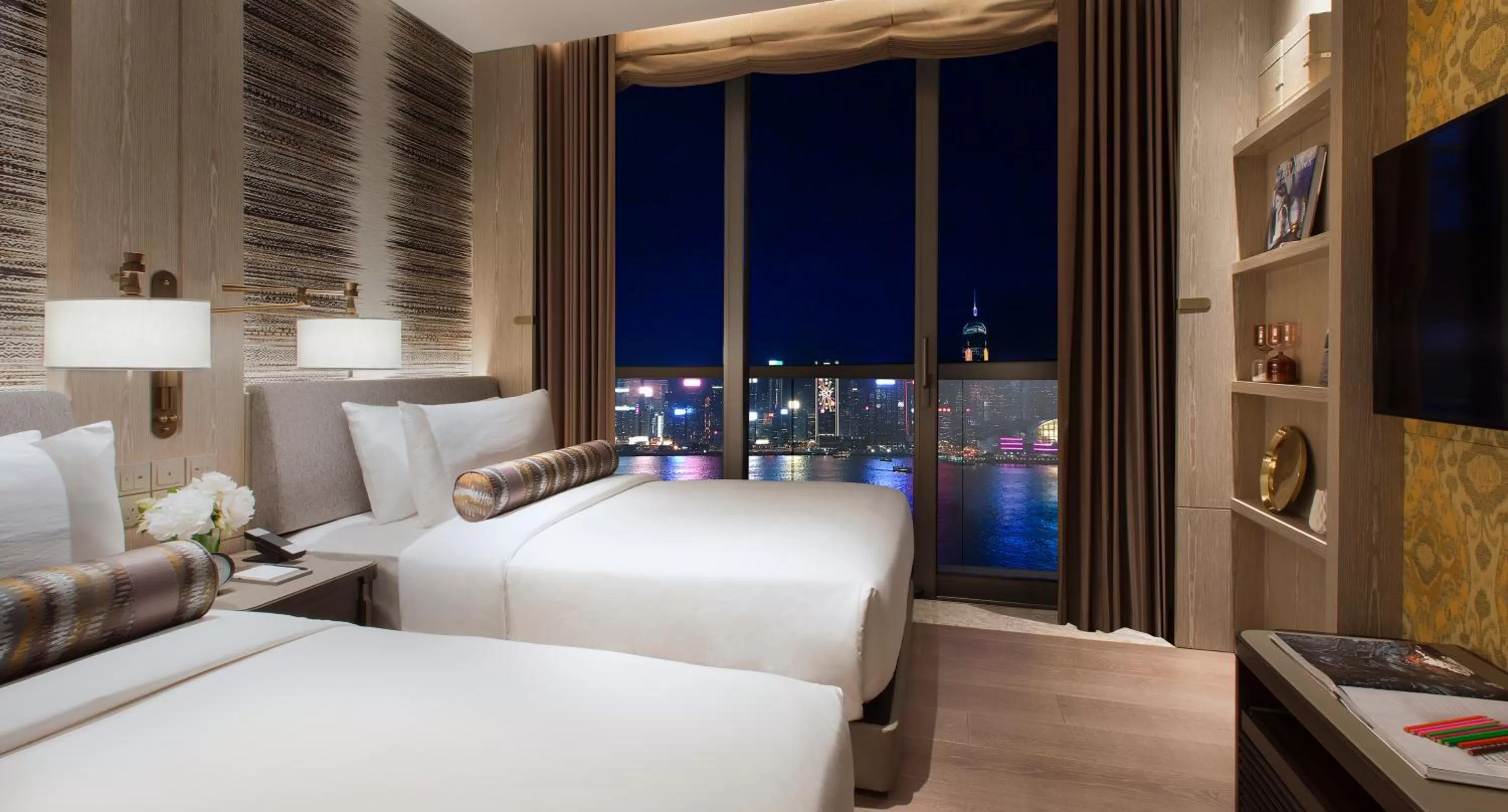 Sea view, Bed in K11 ARTUS