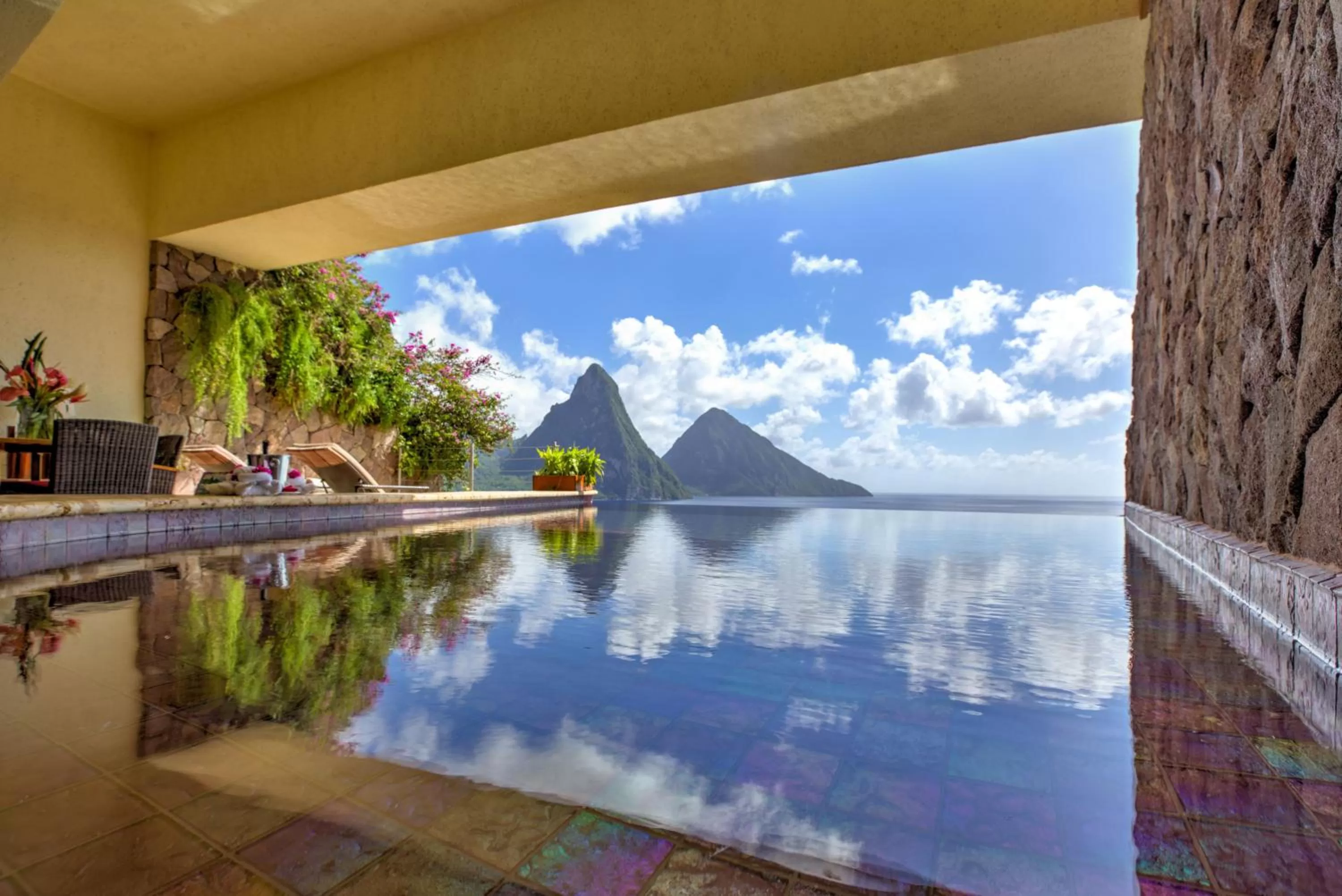 Pool view in Jade Mountain