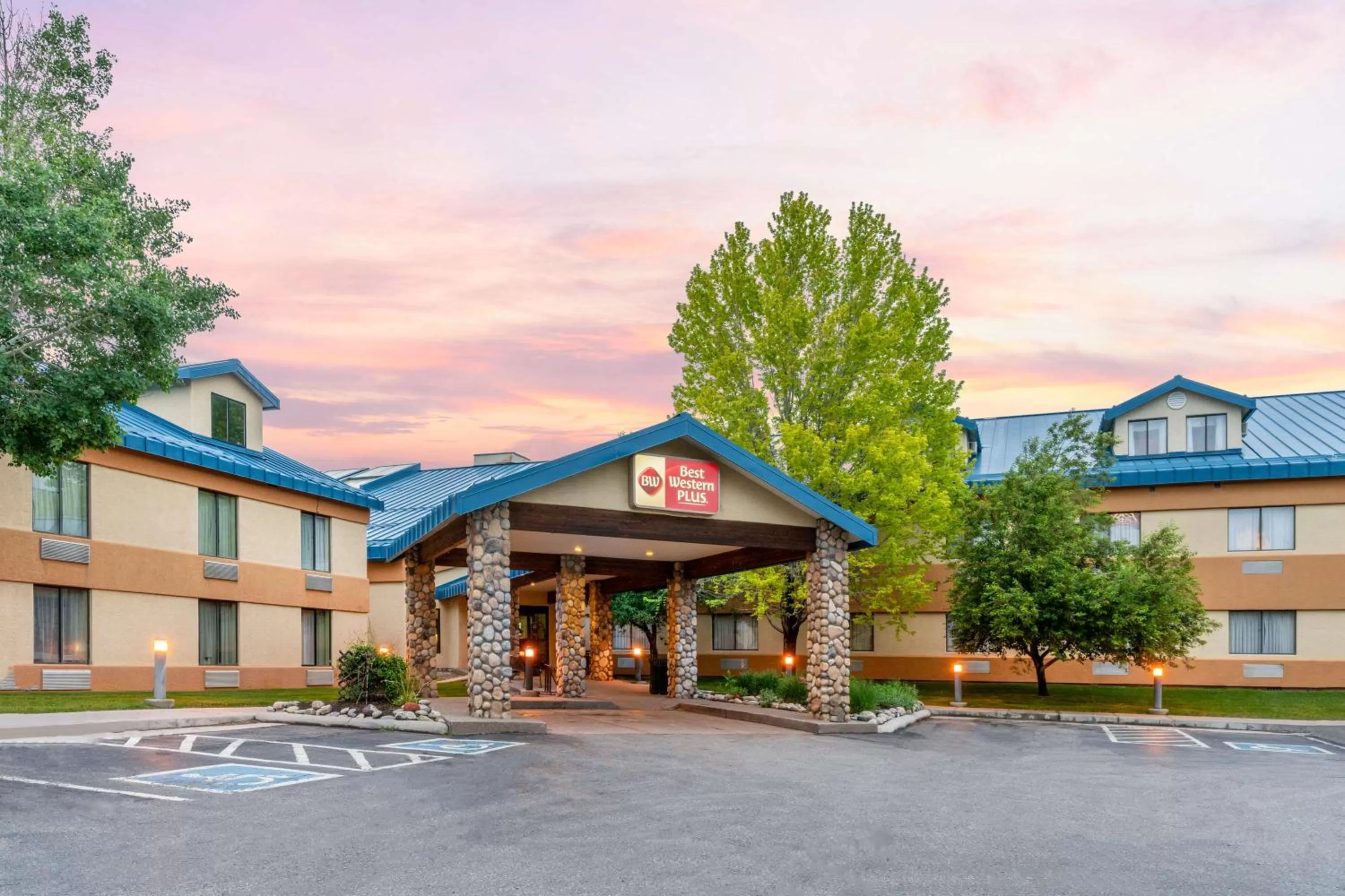 Best Western Plus Eagle Vail Airport