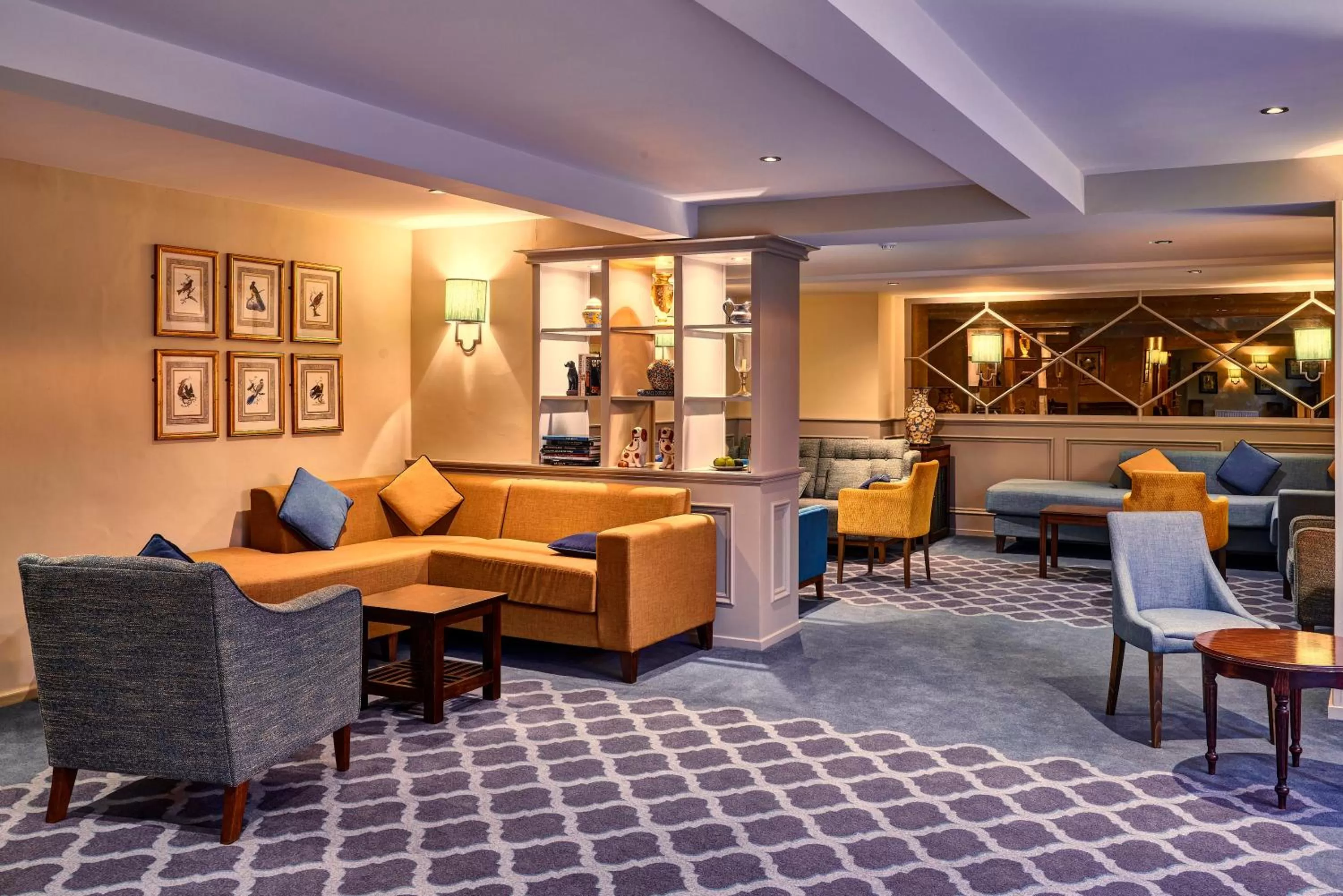 Lobby or reception in Kings Court Hotel Alcester, BW Signature Collection