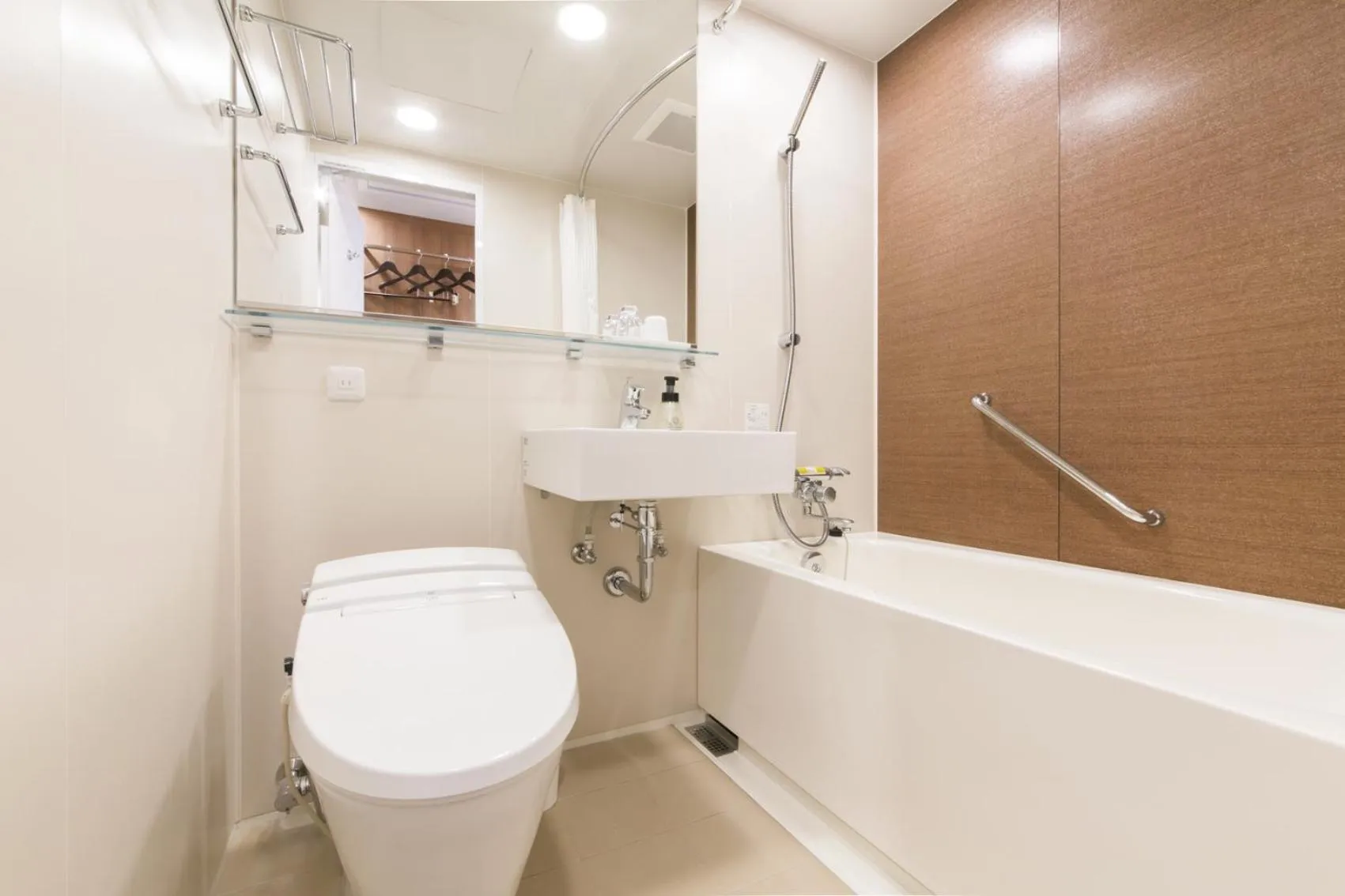 Toilet in Tokyu Stay Ginza