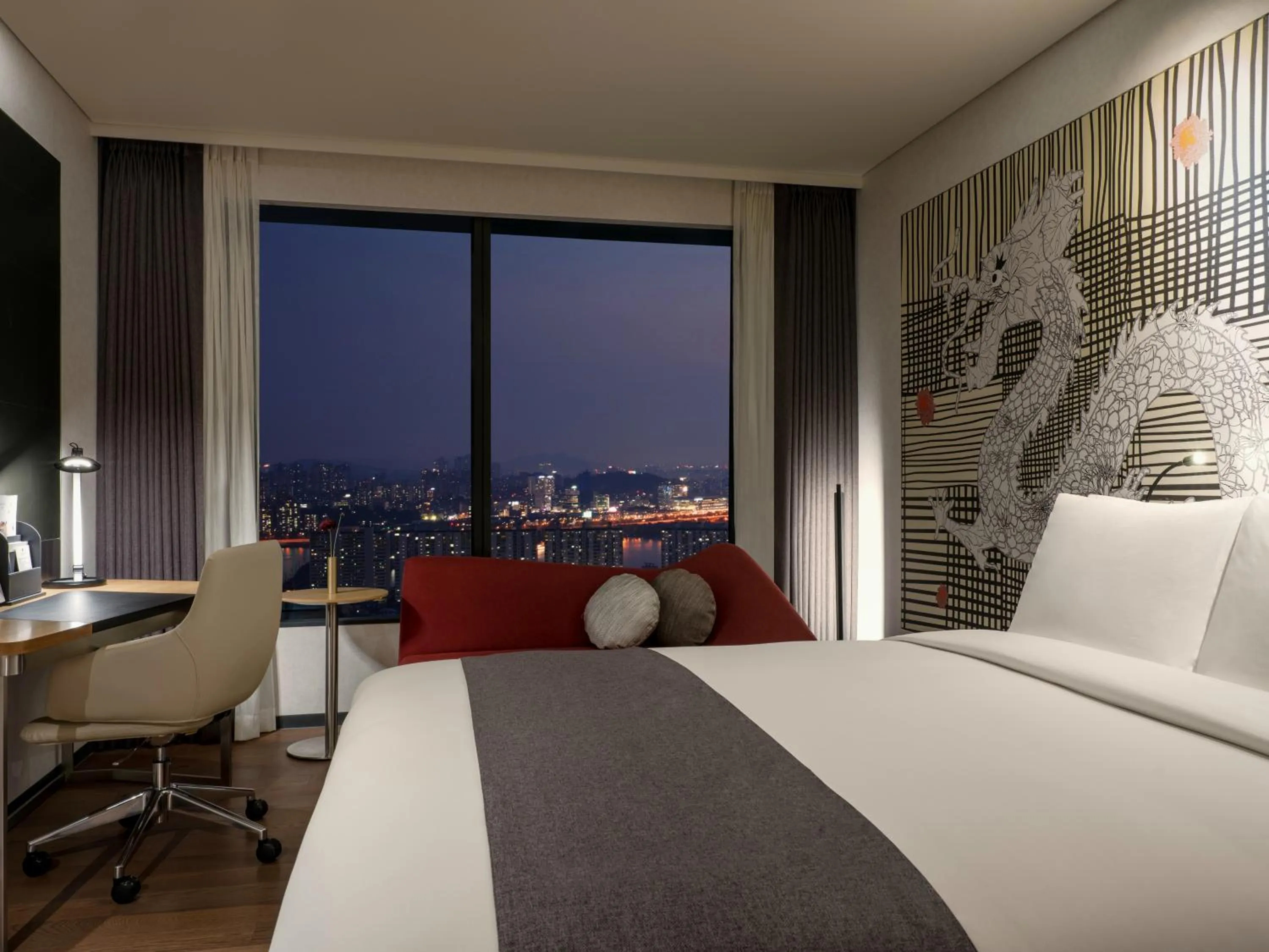 Bedroom, Bed in Novotel Ambassador Seoul Yongsan