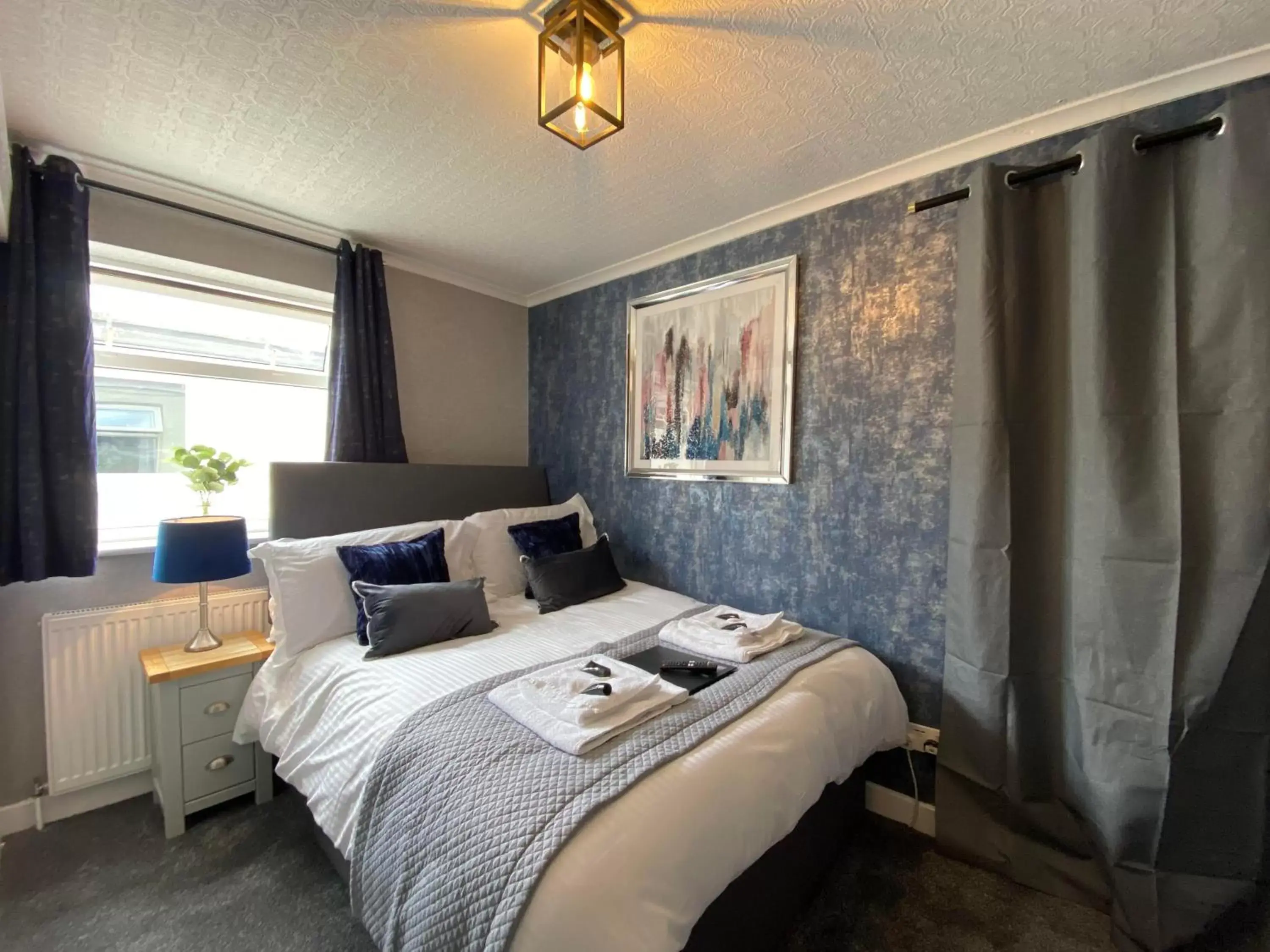 Classic Triple Room in Delovely Hotel Classic Triple Room in Delovely Hotel