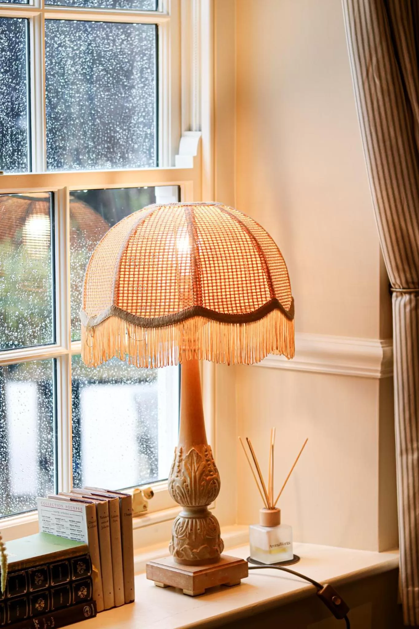 Seating area in Fleur de Lys Bampton