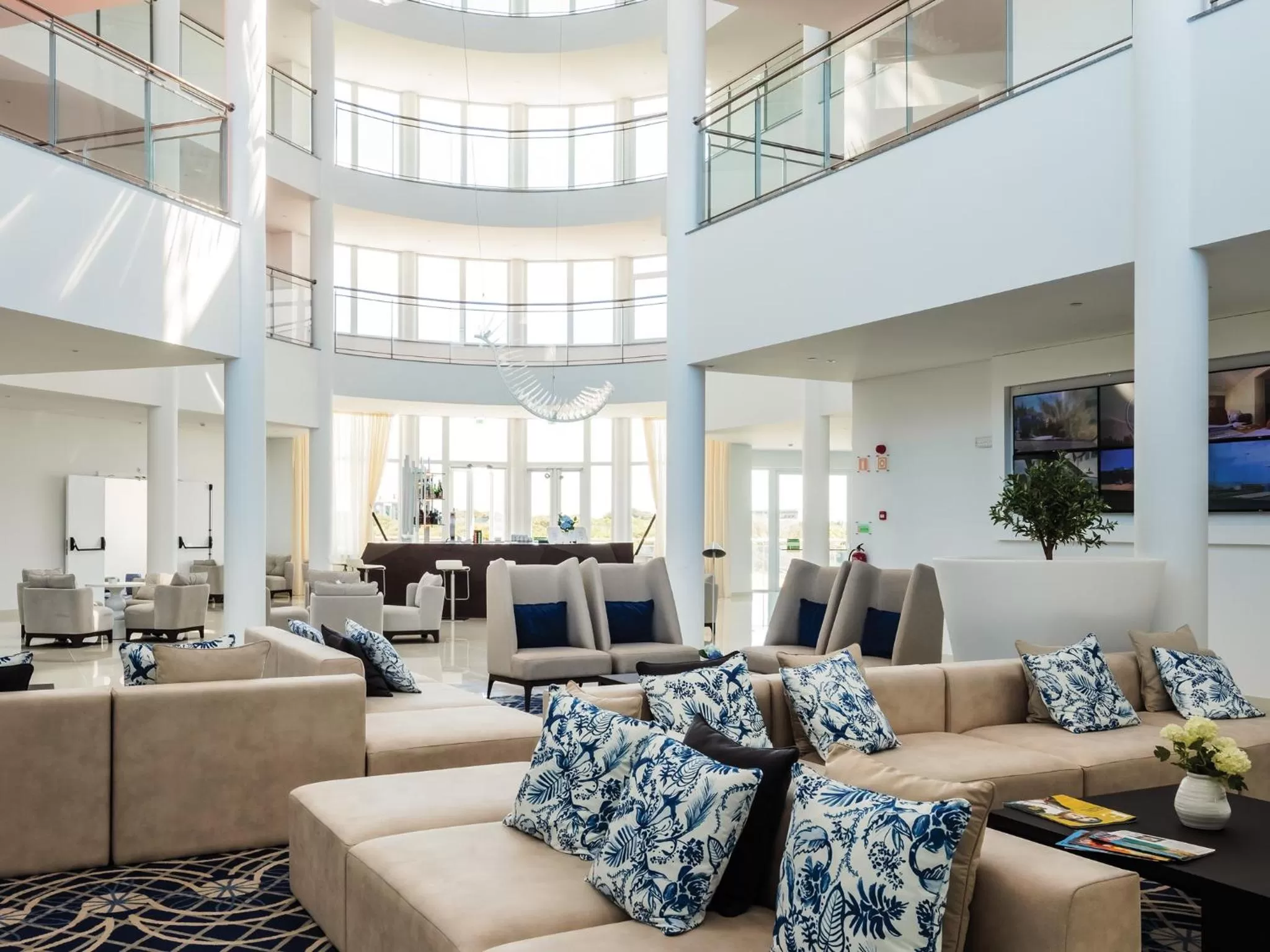 Communal lounge/ TV room in MH Peniche