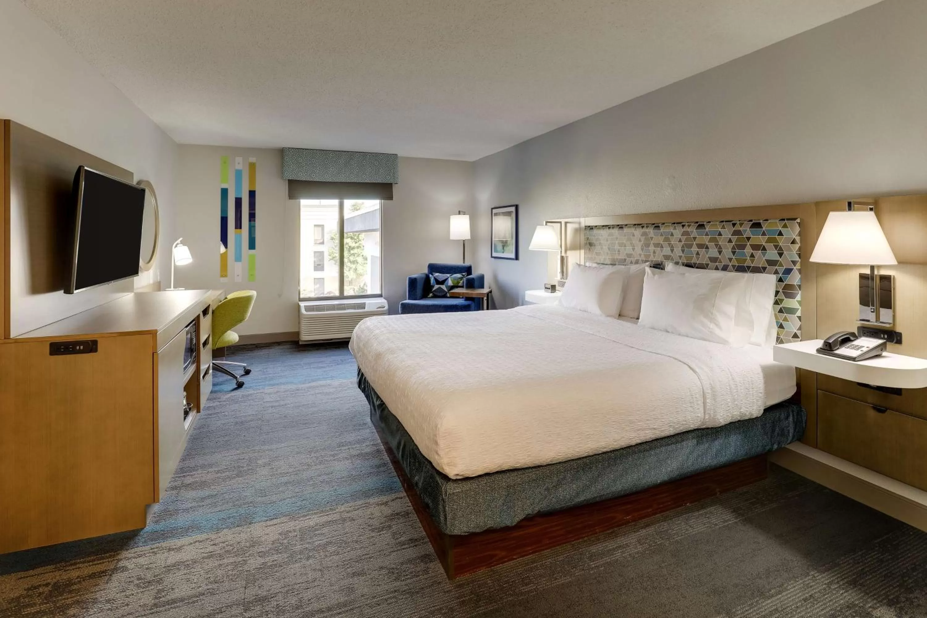 Bed in Hampton Inn Cumming