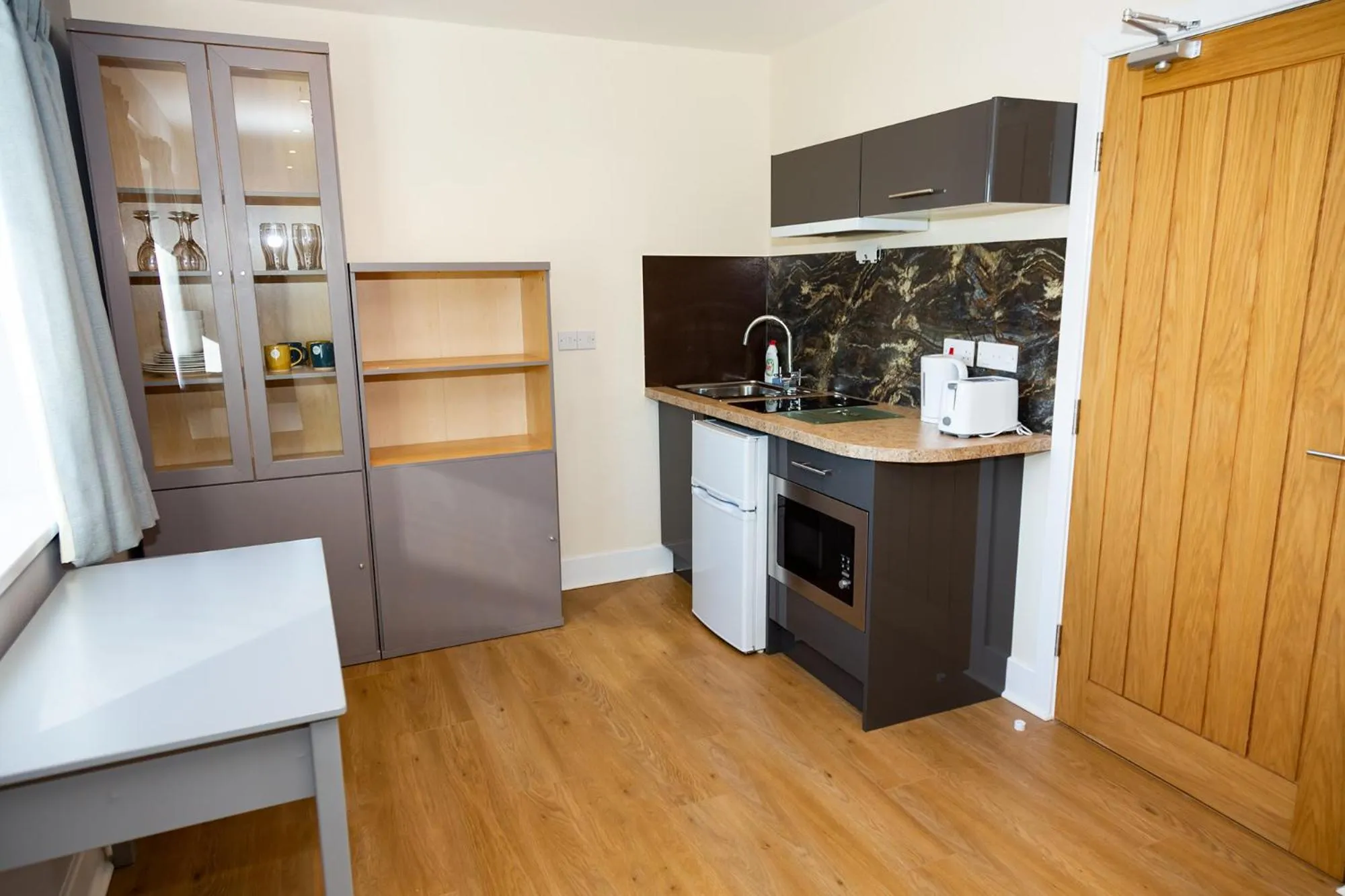 Kitchen or kitchenette in Alexander House