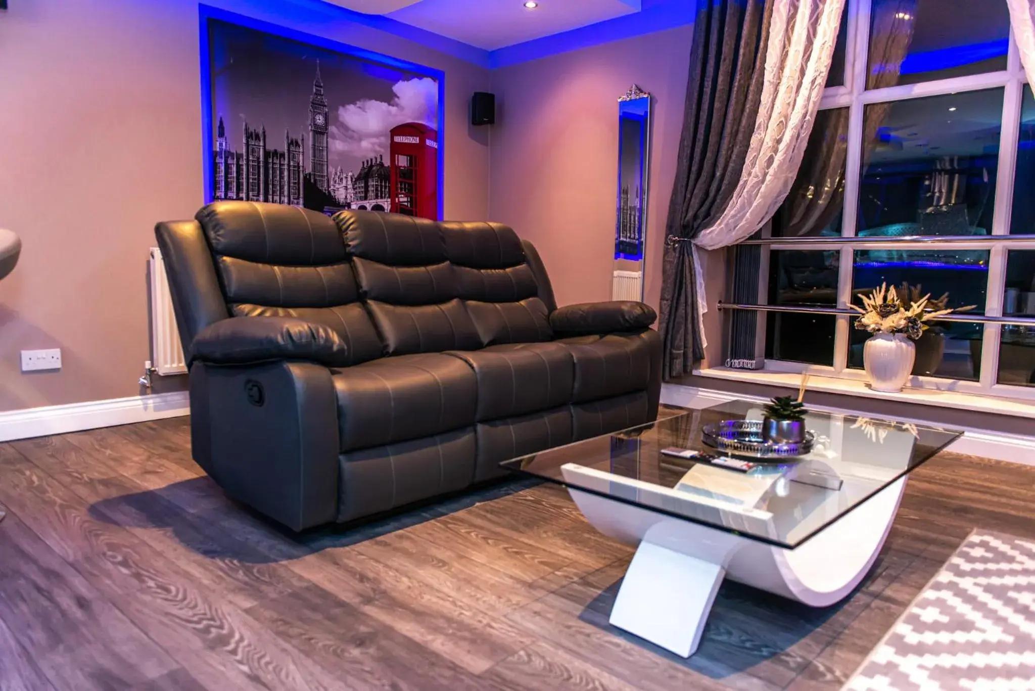 Superior Apartment in Optimal Apartments Superior Apartment in Optimal Apartments