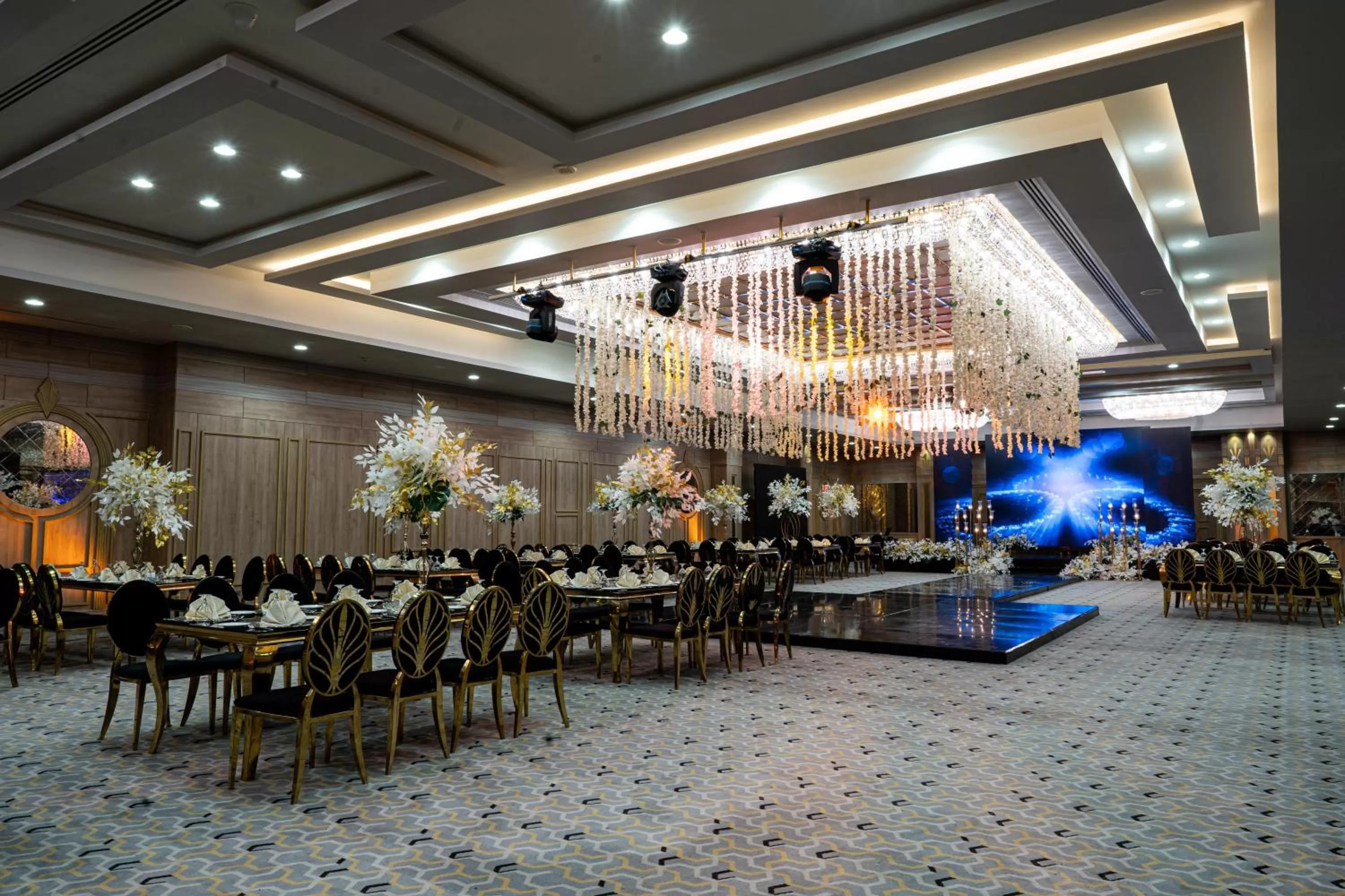 wedding in Triumph Plaza Hotel