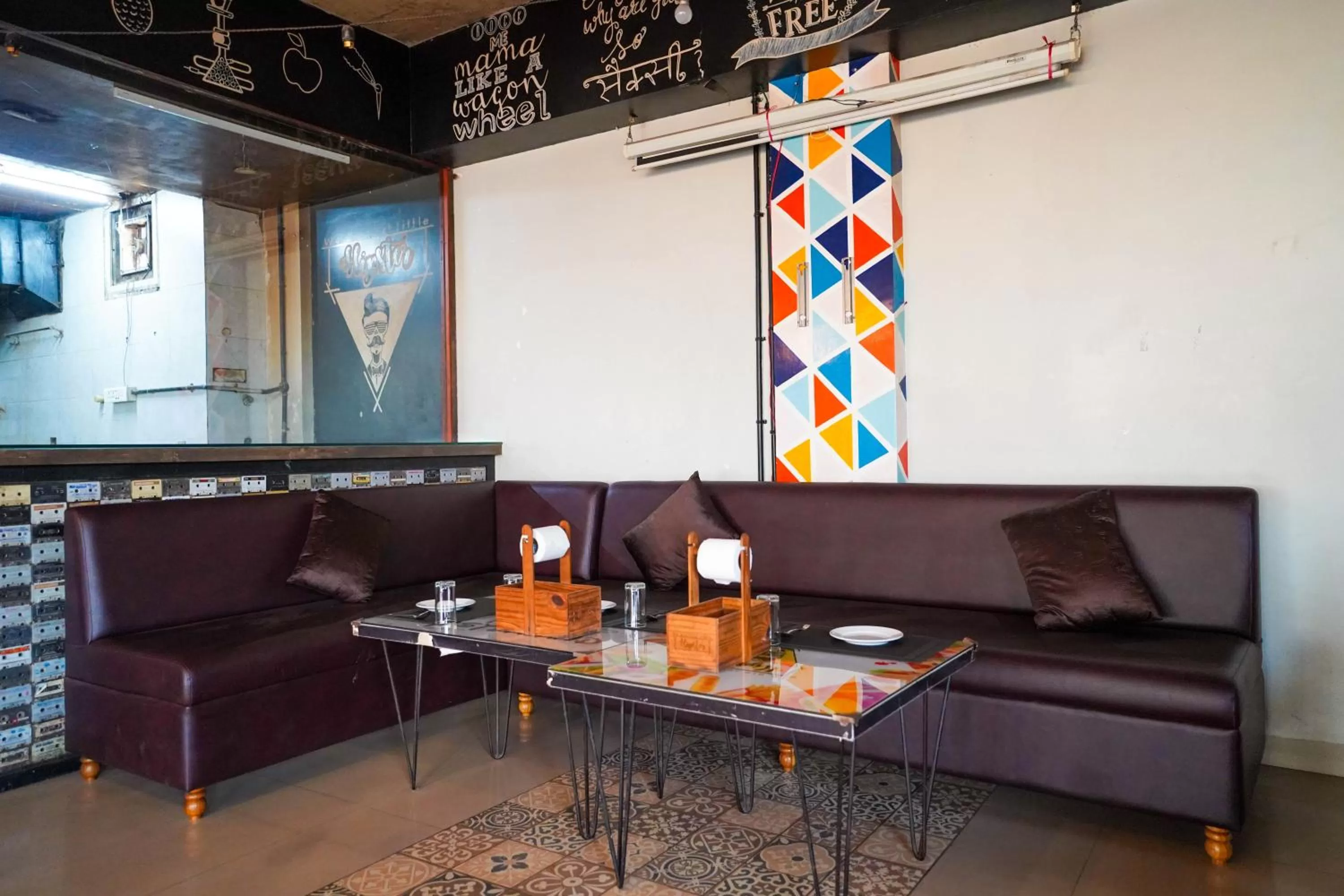 Restaurant/places to eat in HOTEL SEVENTH SENSE