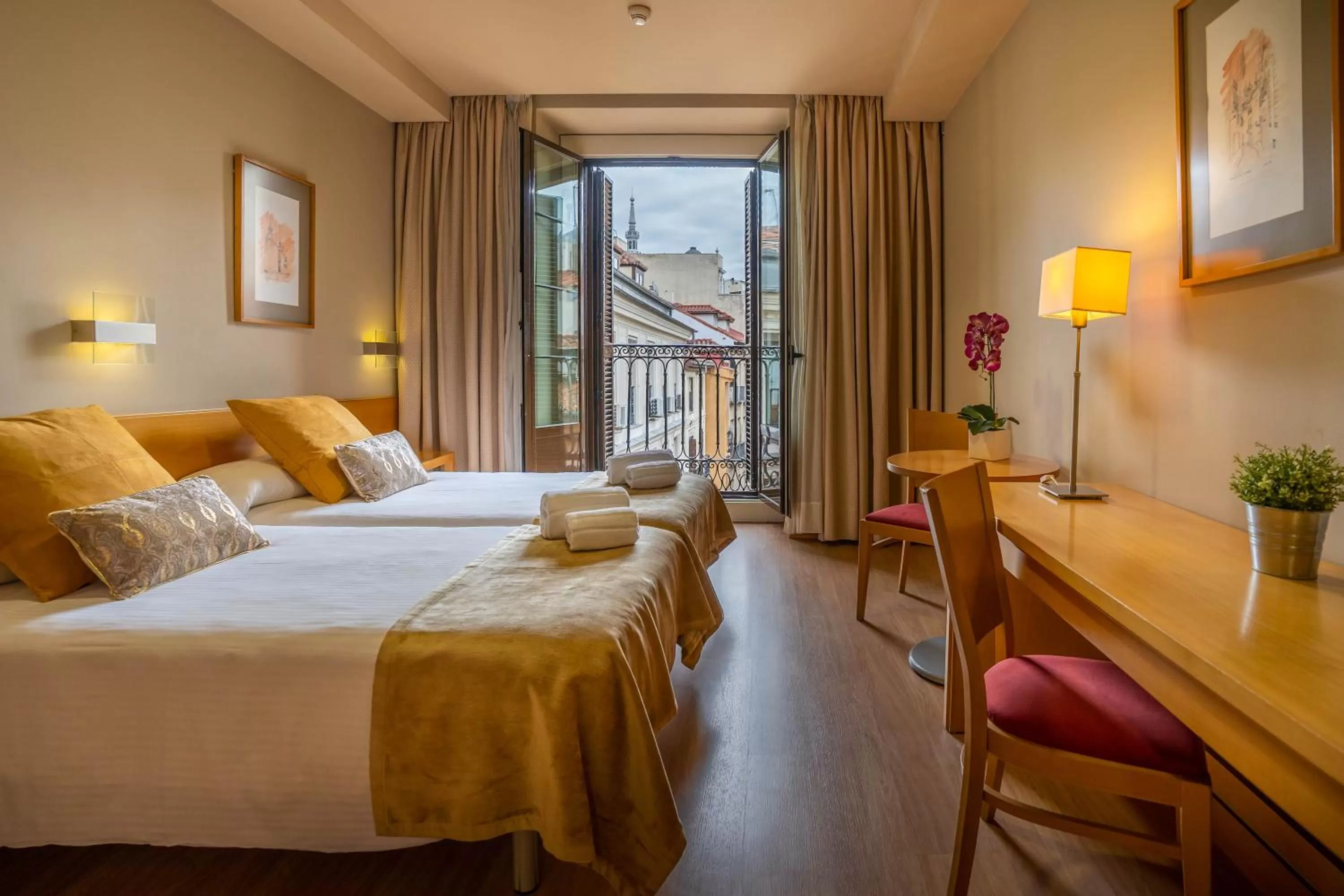 View (from property/room), Bed in Victoria 4 Puerta del Sol