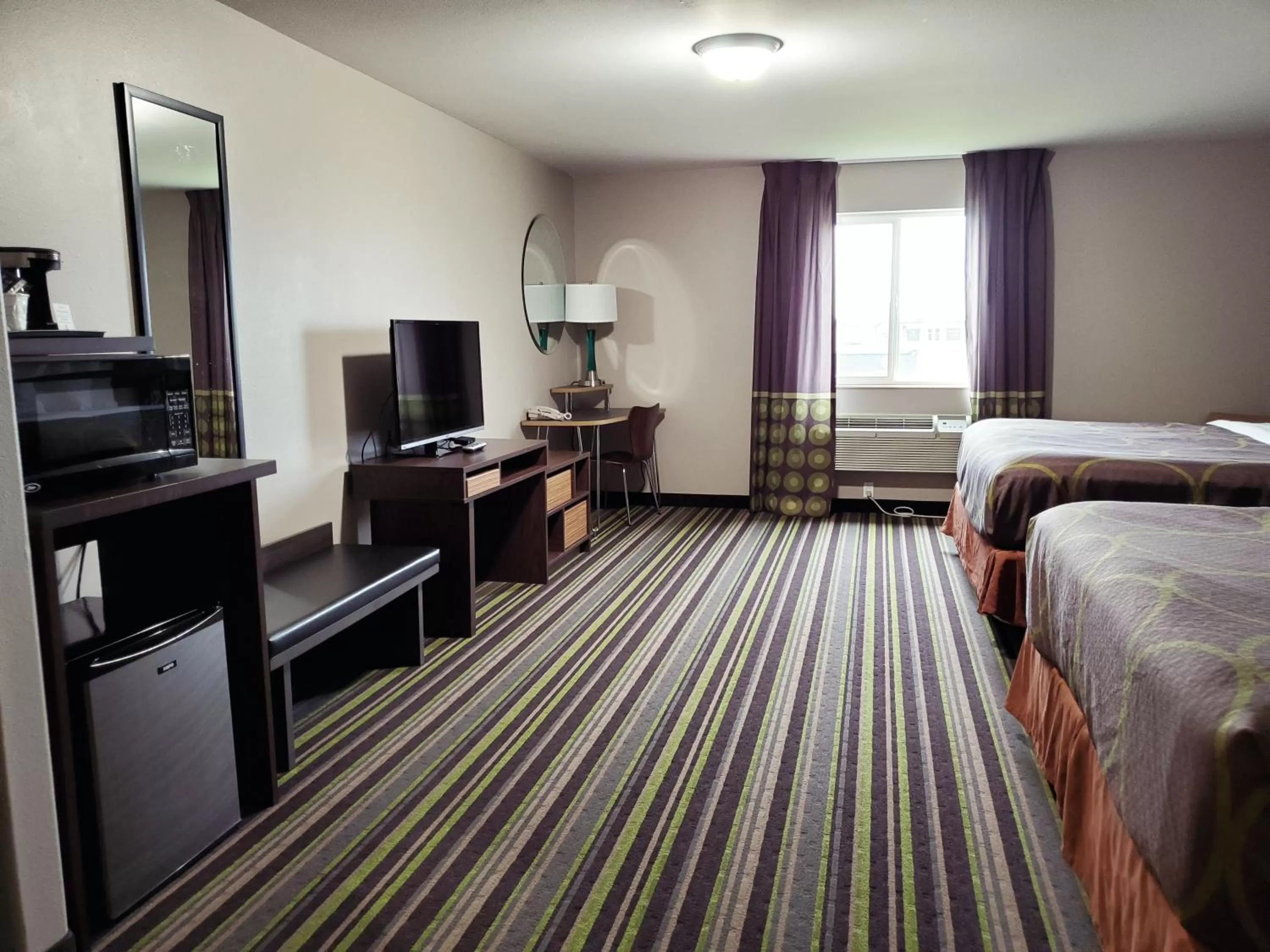 Bed in Super 8 by Wyndham Belgrade/Bozeman Airport