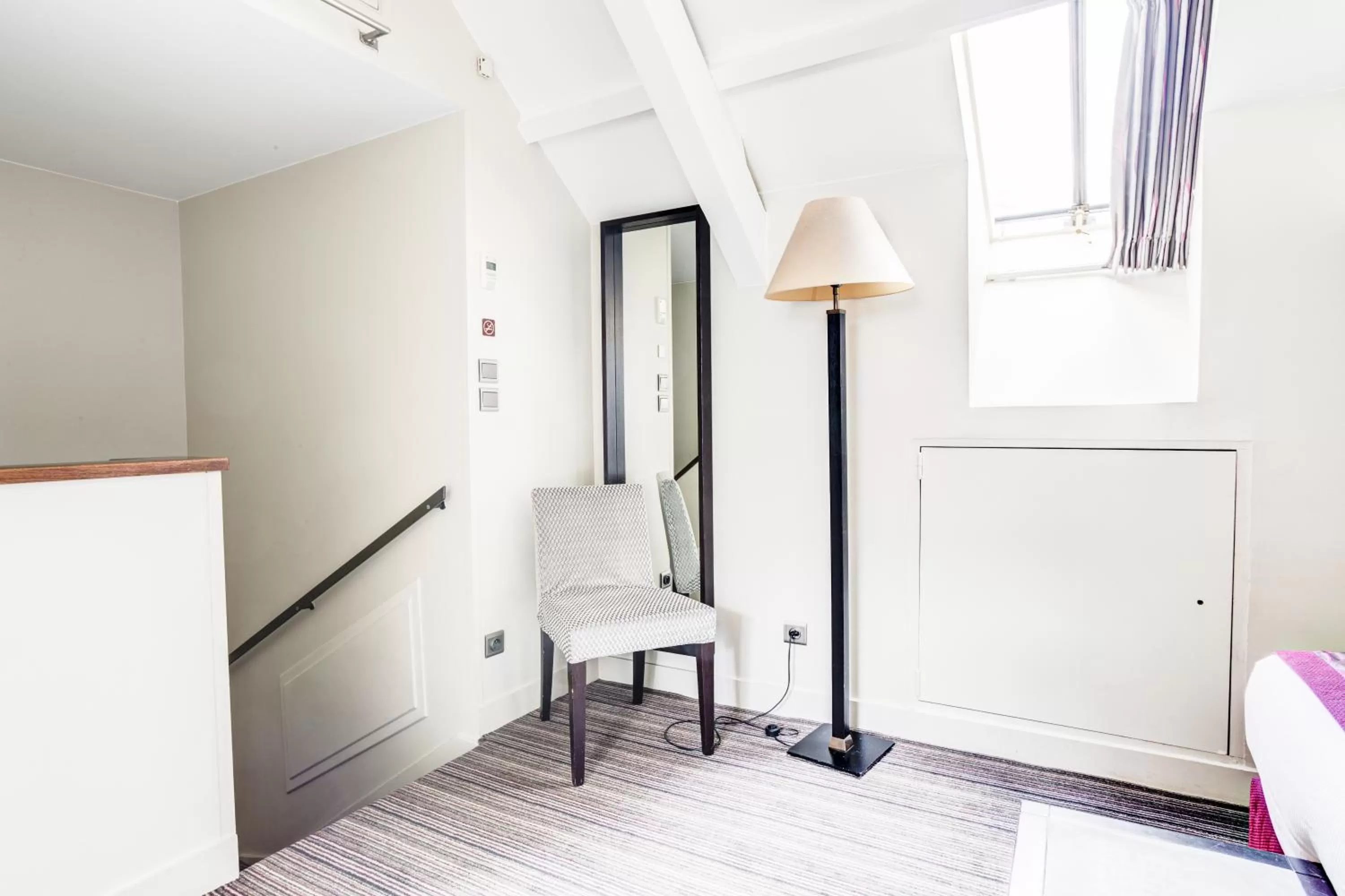 Other, Bed in Hôtel Paris Louvre Opéra