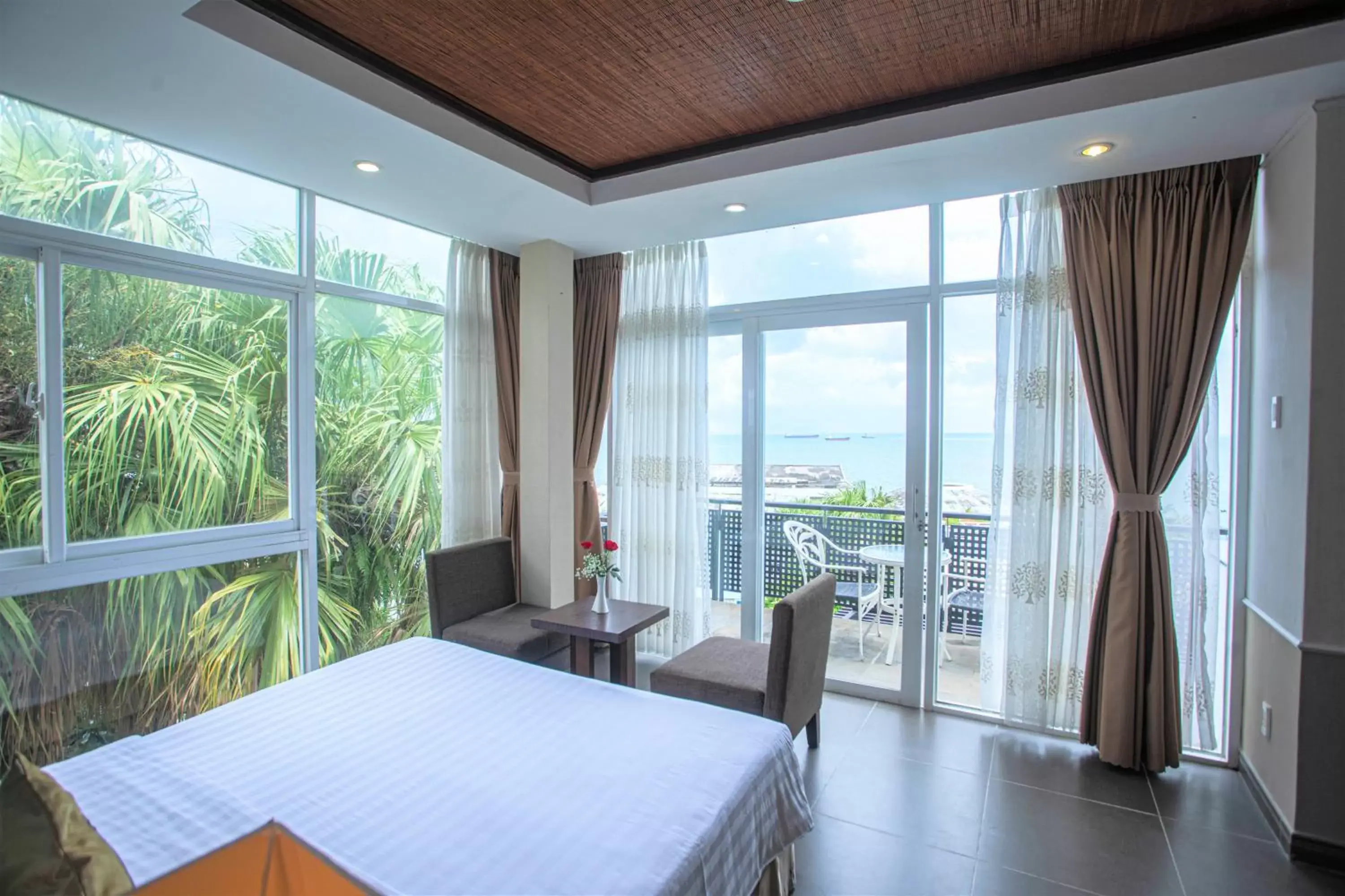 Premium Deluxe Double with Sea View in Seaside Resort Vung Tau Premium Deluxe Double with Sea View in Seaside Resort Vung Tau