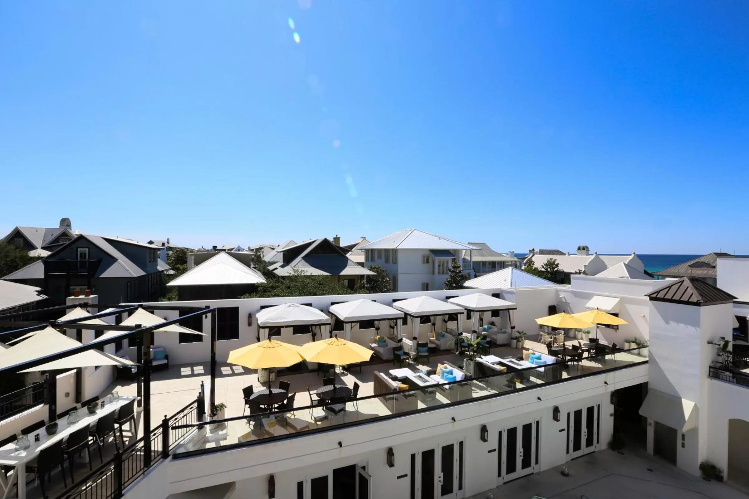 Restaurant/places to eat in The Pearl Hotel