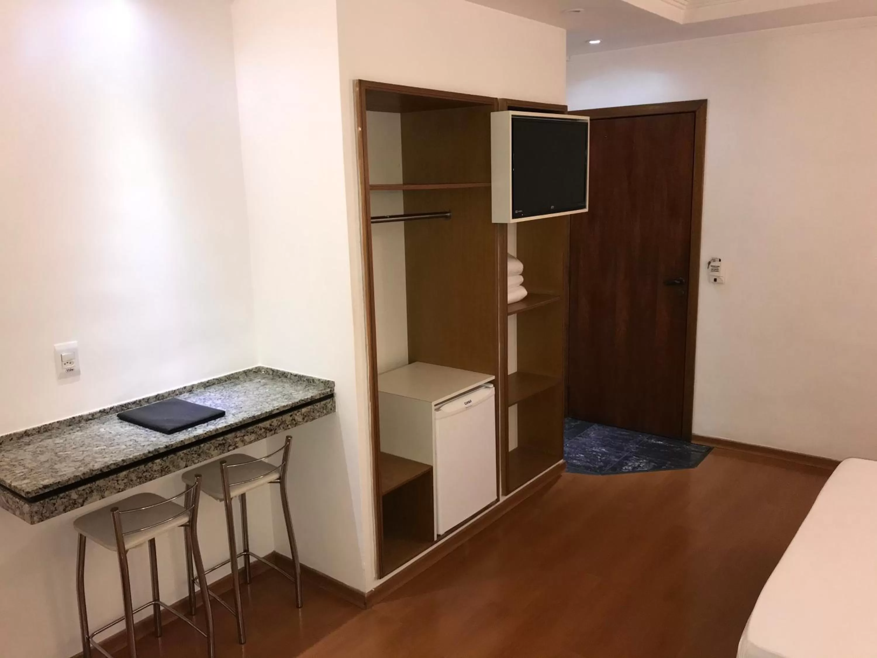 Staff, Kitchen/Kitchenette in Hotel Estrela da Agua Fria