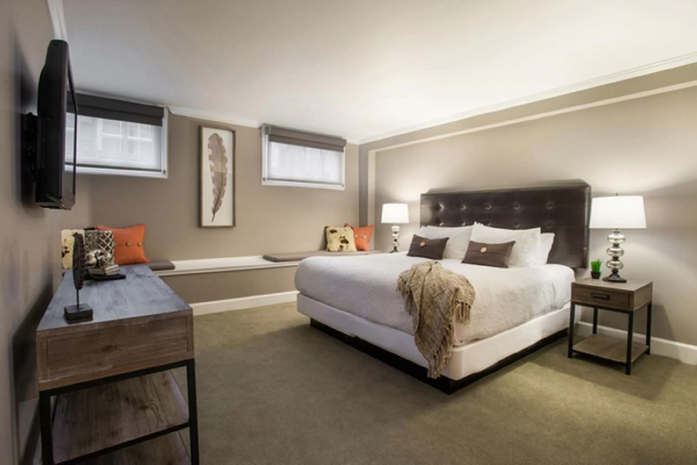 Bedroom, Bed in Magnolia Hotel Omaha