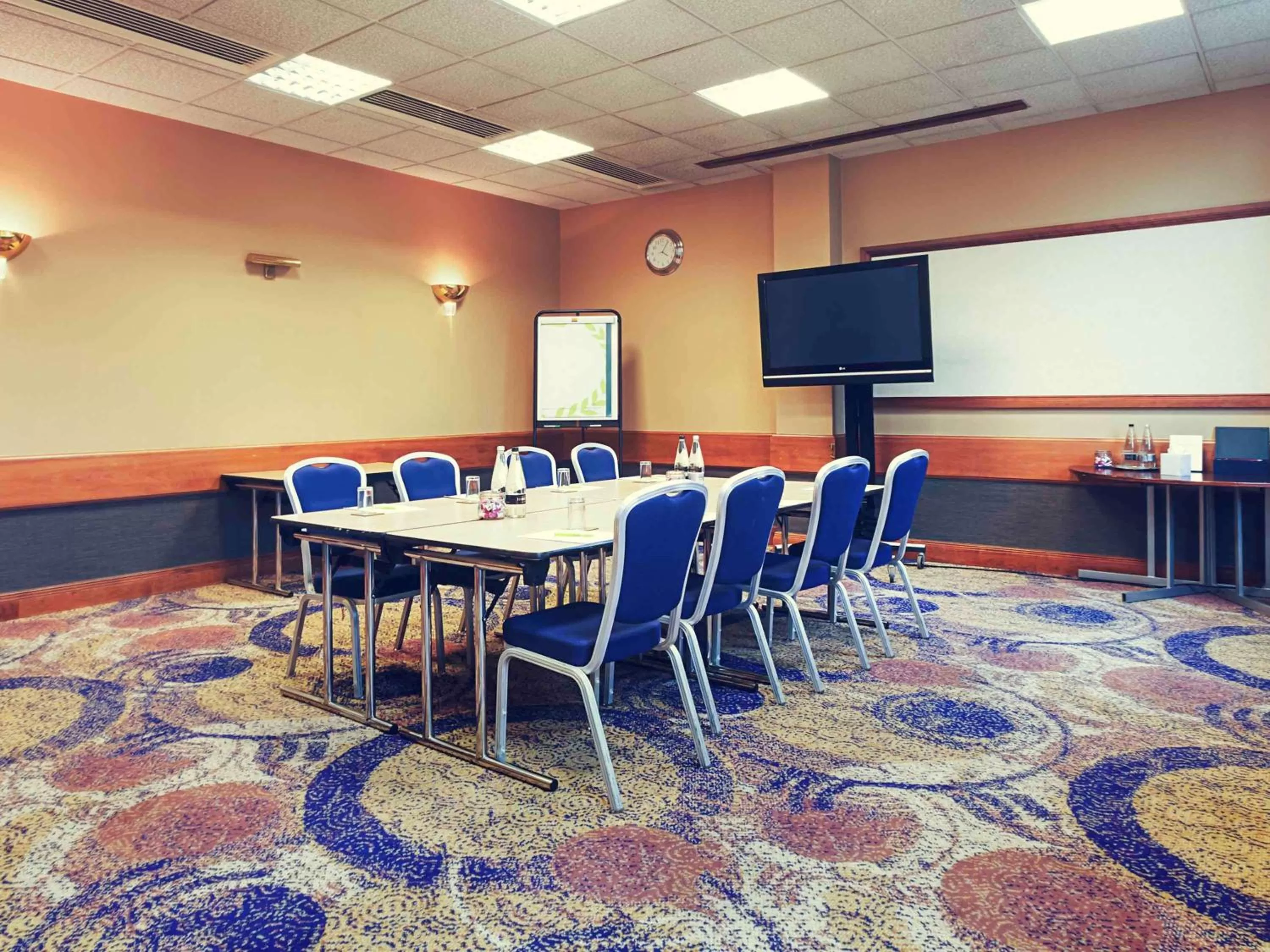 Meeting/conference room in Mercure Daventry Court Hotel