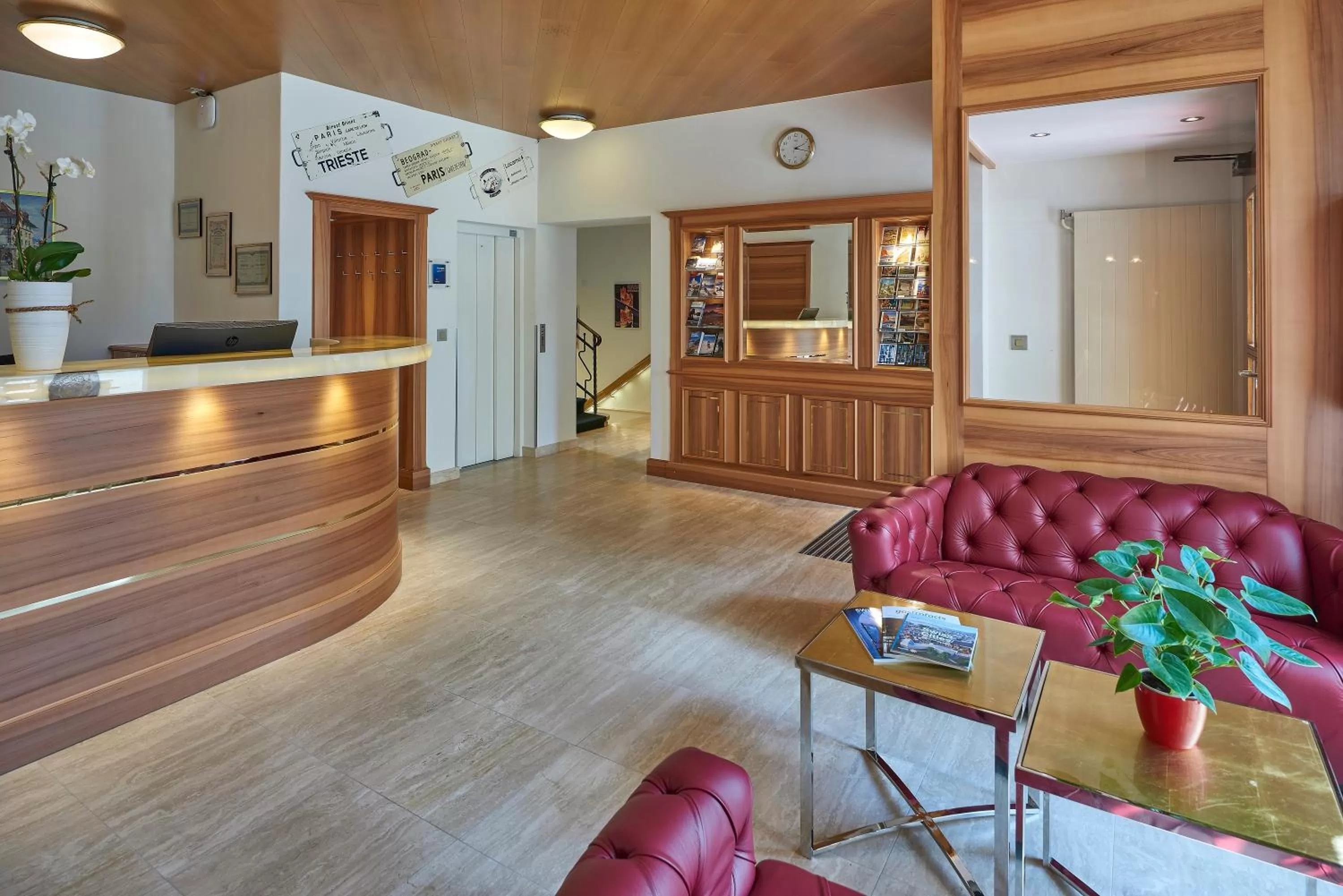 Lobby or reception in Hotel Ambassador