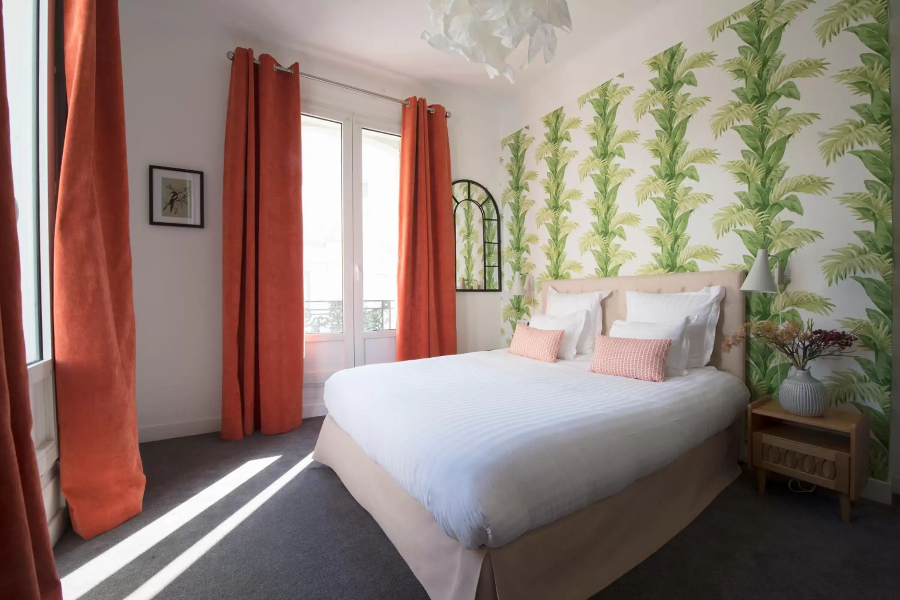 Classic Double or Twin Room in Hôtel des Batignolles Classic Double or Twin Room in Hôtel des Batignolles
