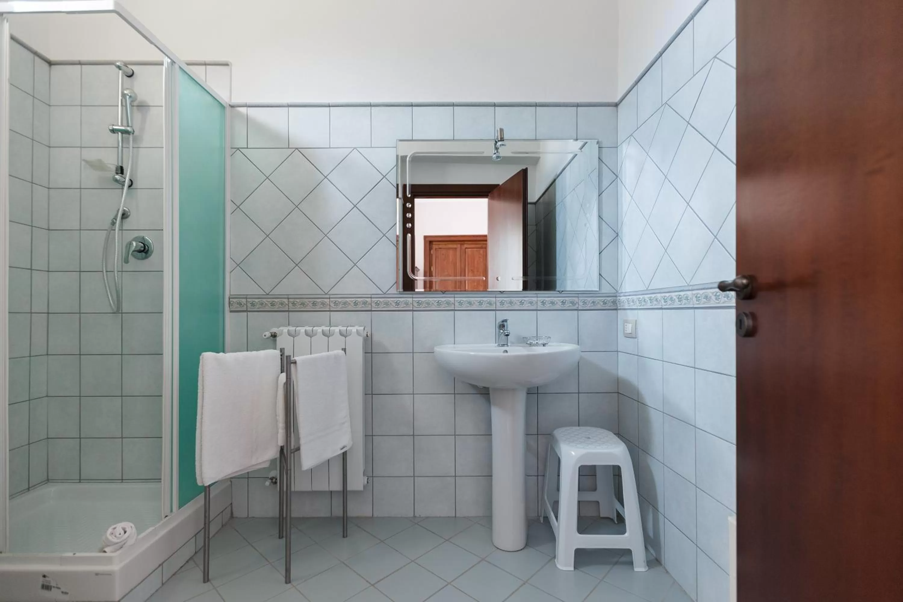 Shower in B&B Batarà - "La Terrazza del Centro"