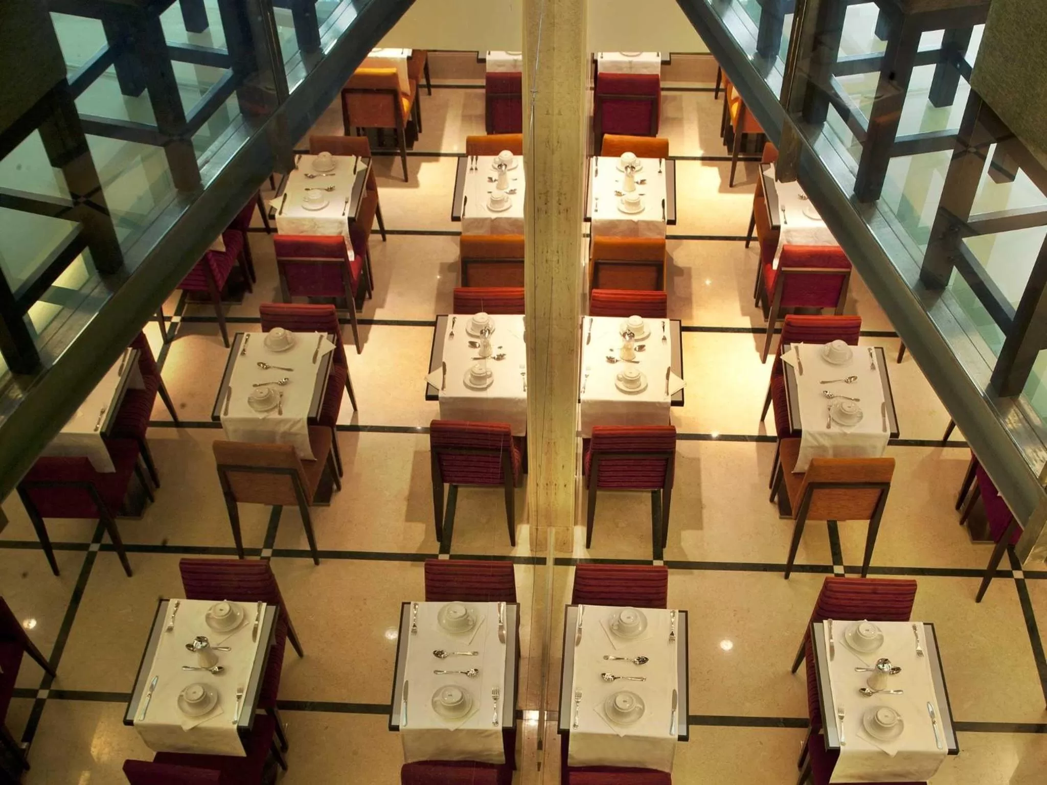 Restaurant/places to eat in TURIM Luxe Hotel