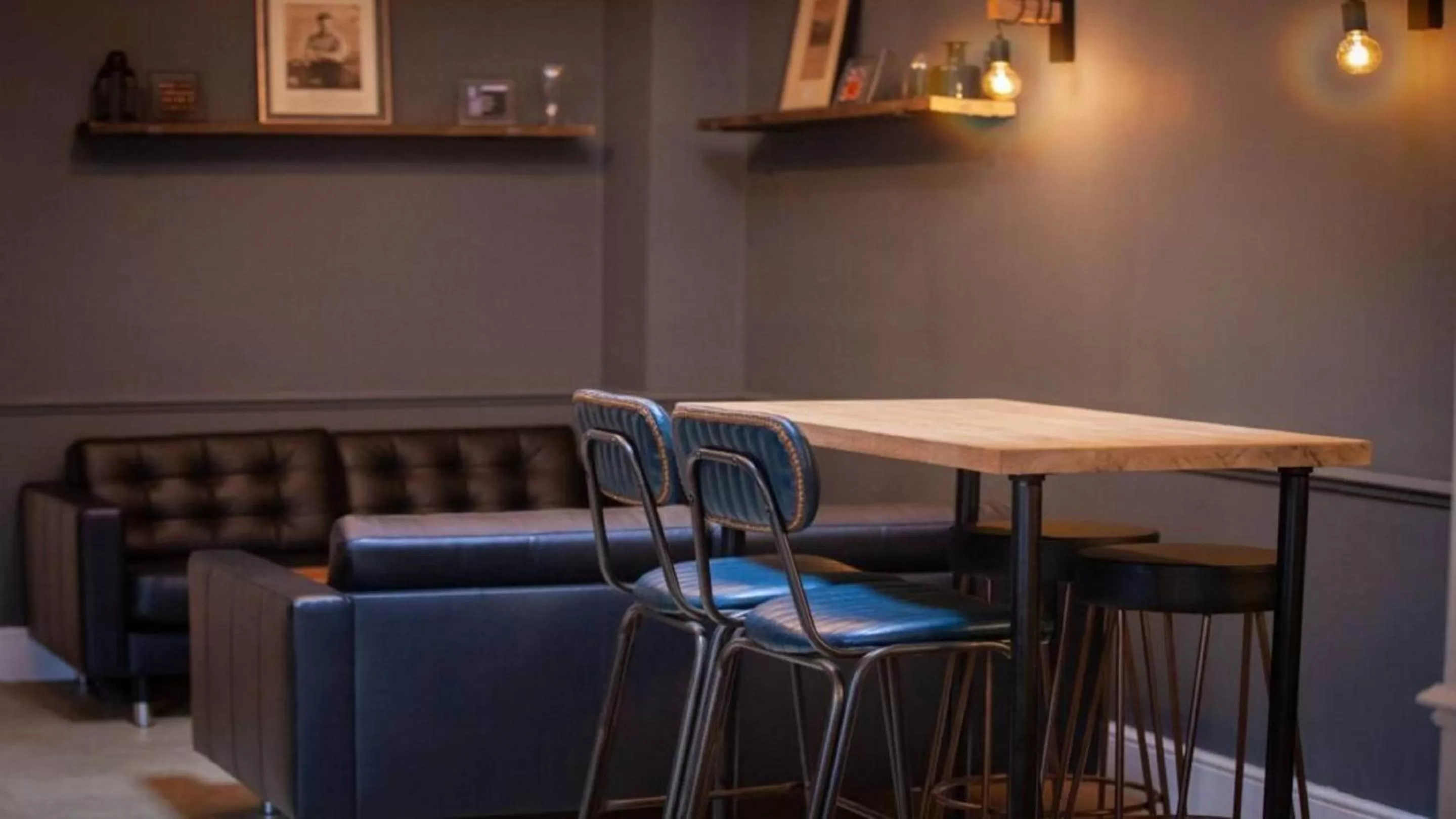 Lounge or bar in The Inn at Woodhall Spa