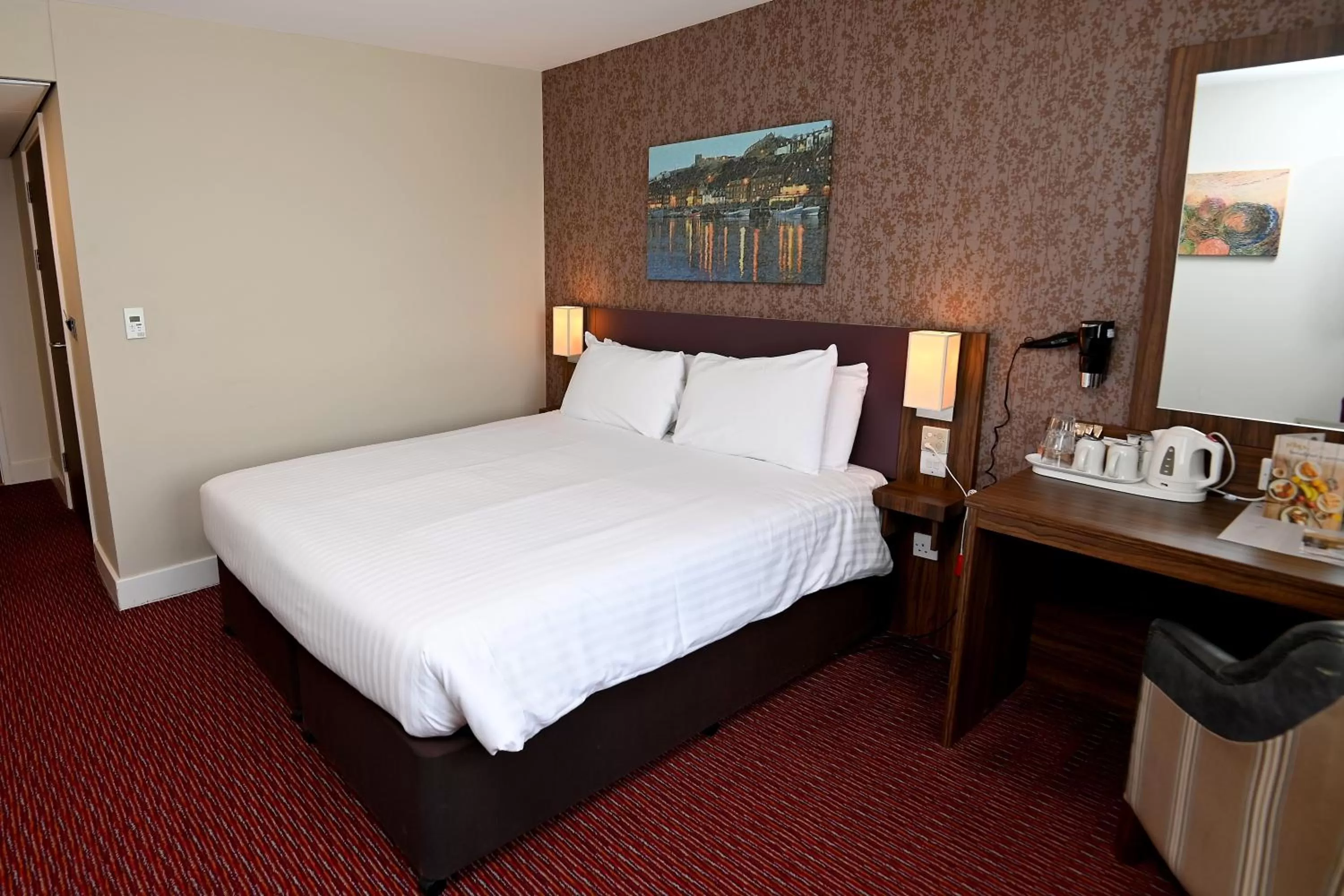 Bedroom, Bed in Penny Hedge, Whitby by Marston's Inns