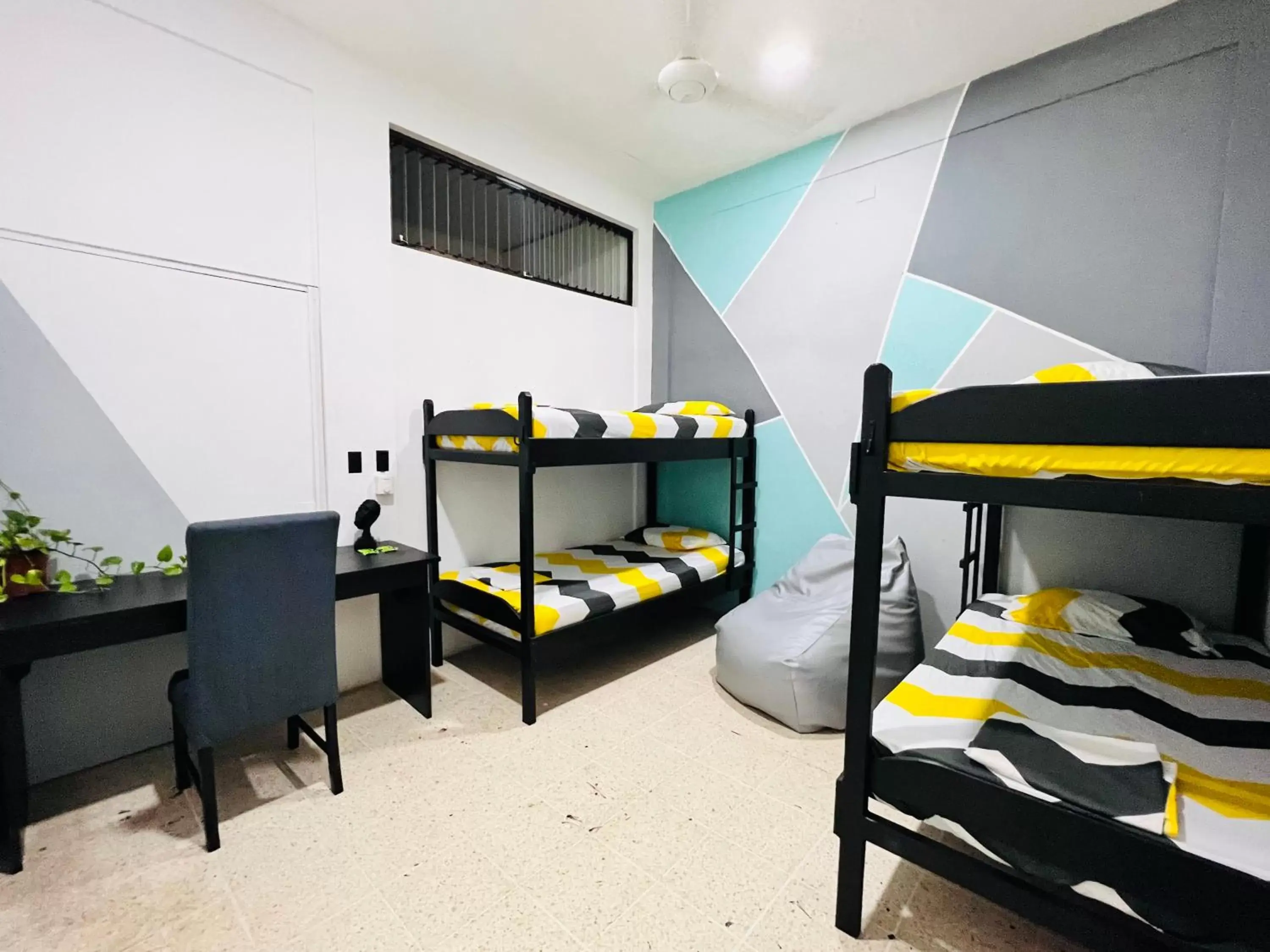 4-Bed Mixed Dormitory Room - single occupancy in Hotel Adventure Lodge 4-Bed Mixed Dormitory Room - single occupancy in Hotel Adventure Lodge