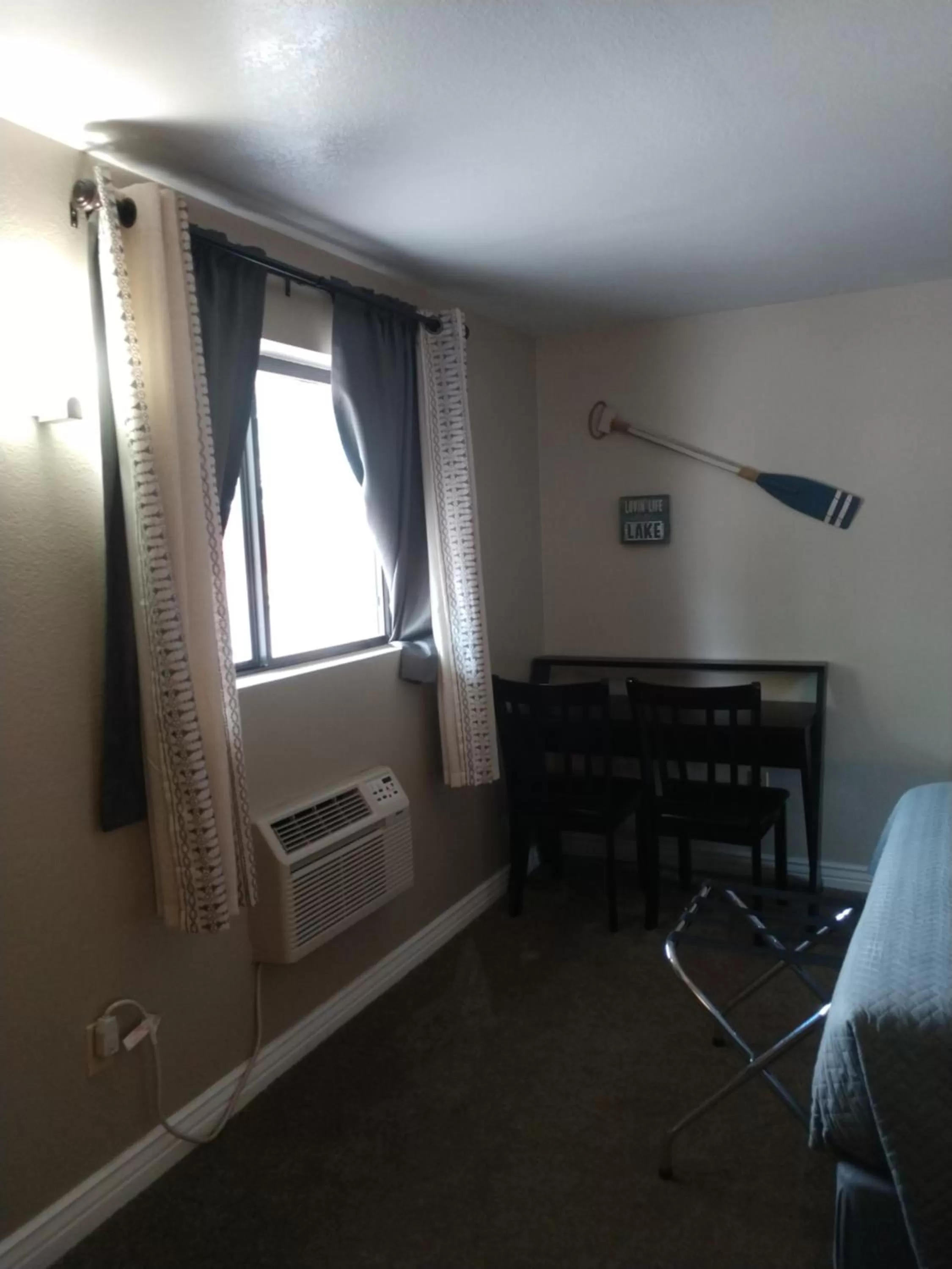 Red Rock Motel and Dam Motel