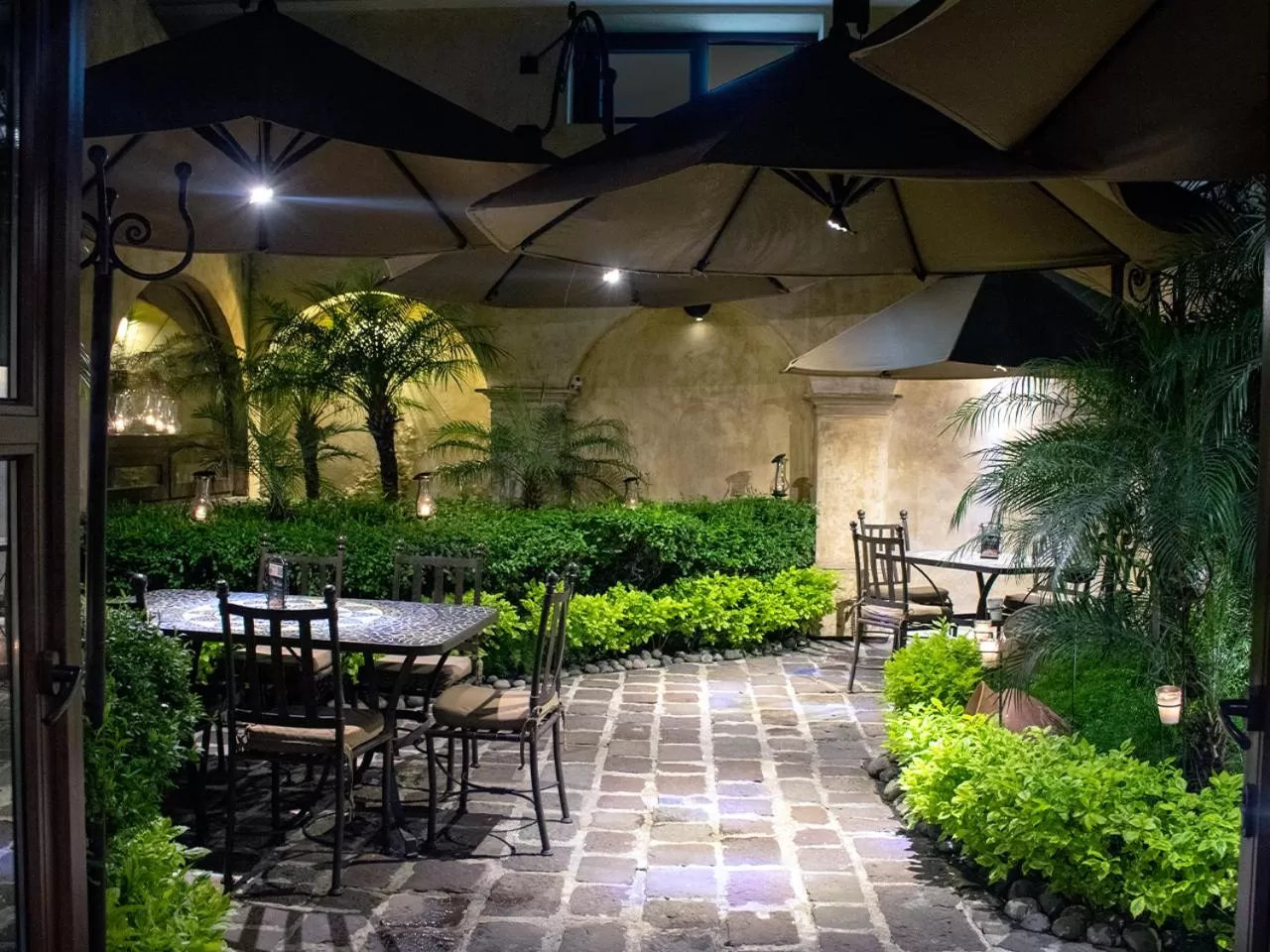 Patio in Camino Real Antigua