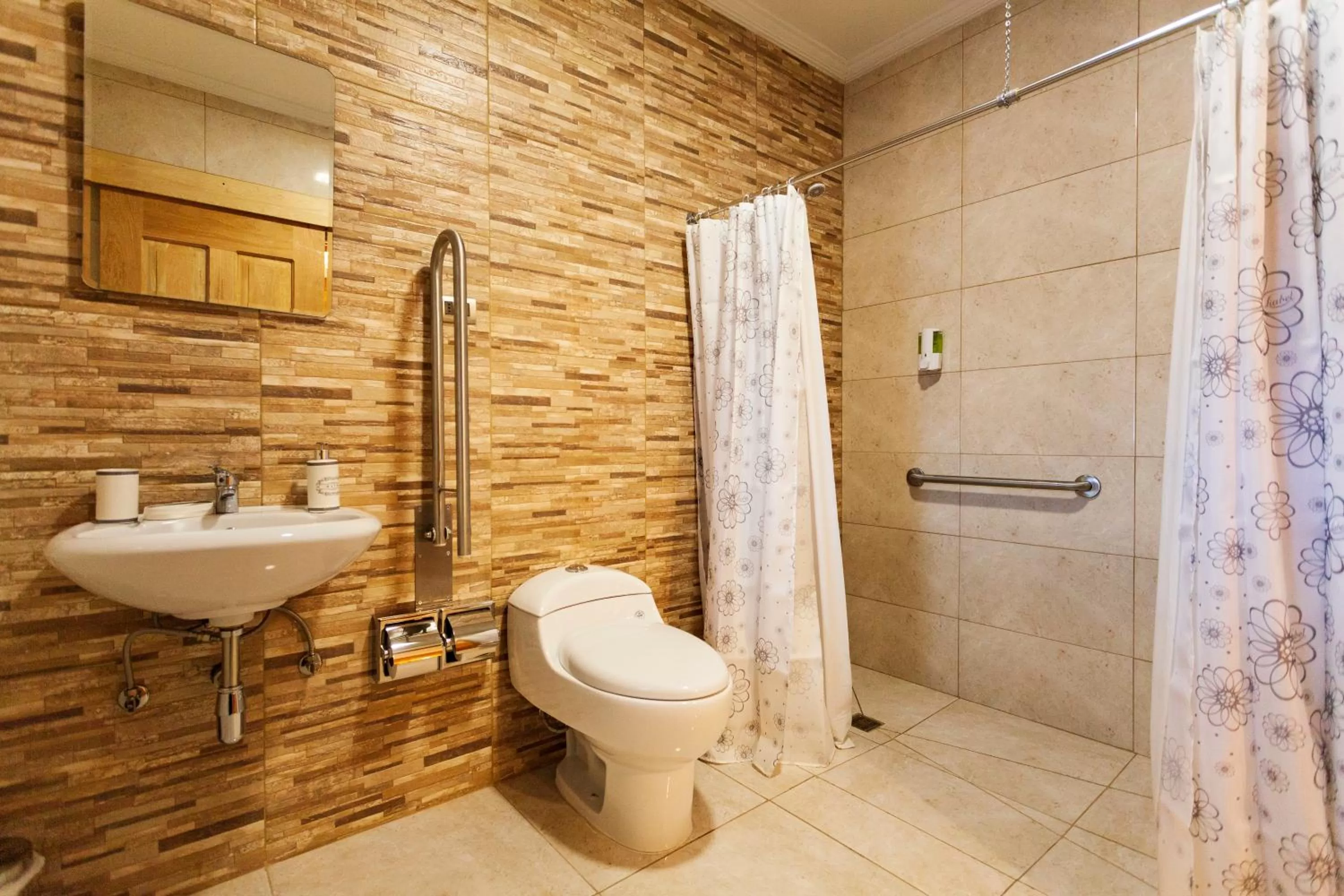 Shower in Hostal Boutique Patagonia Mística