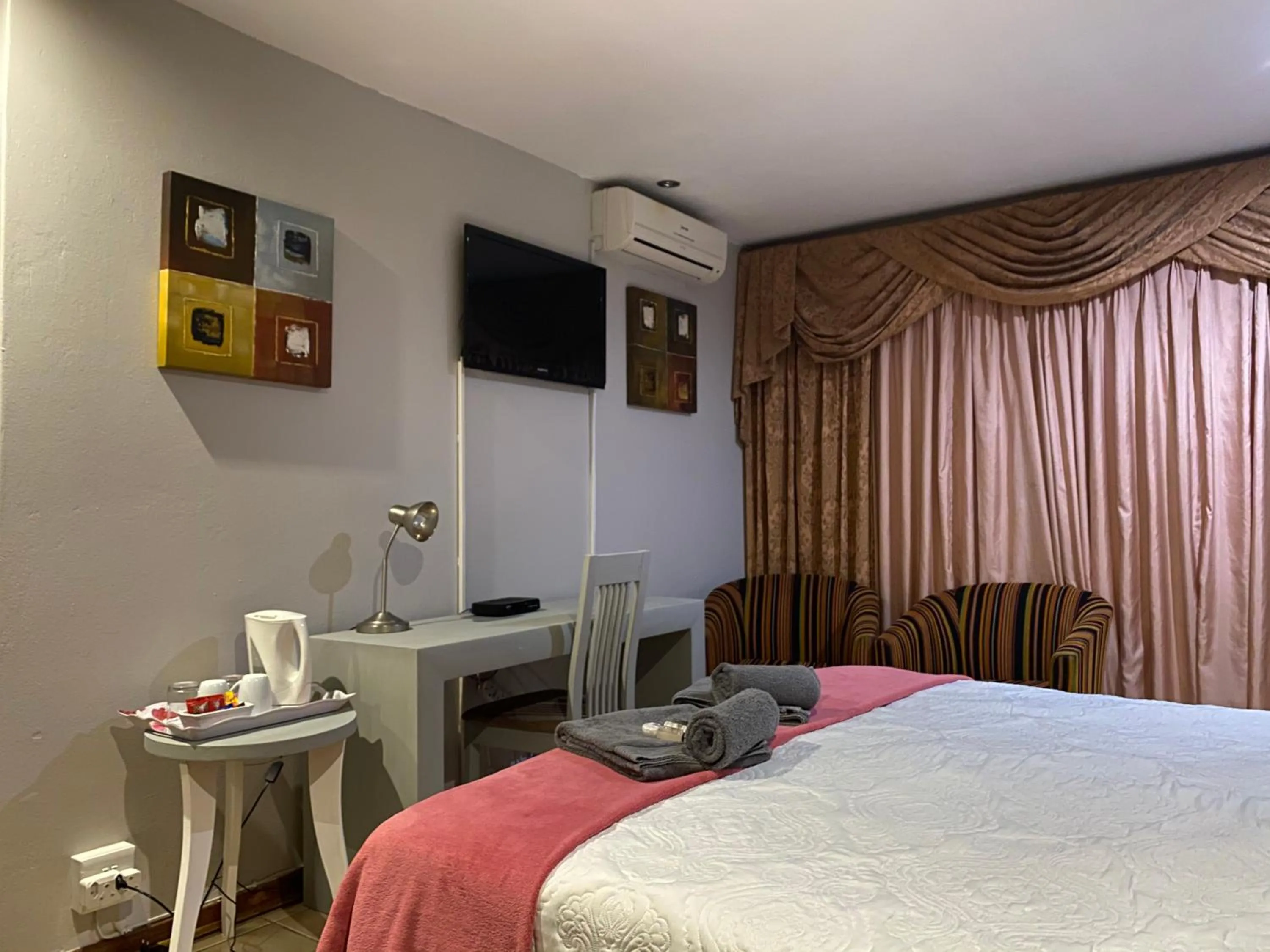 TV and multimedia, Bed in Marion Lodge