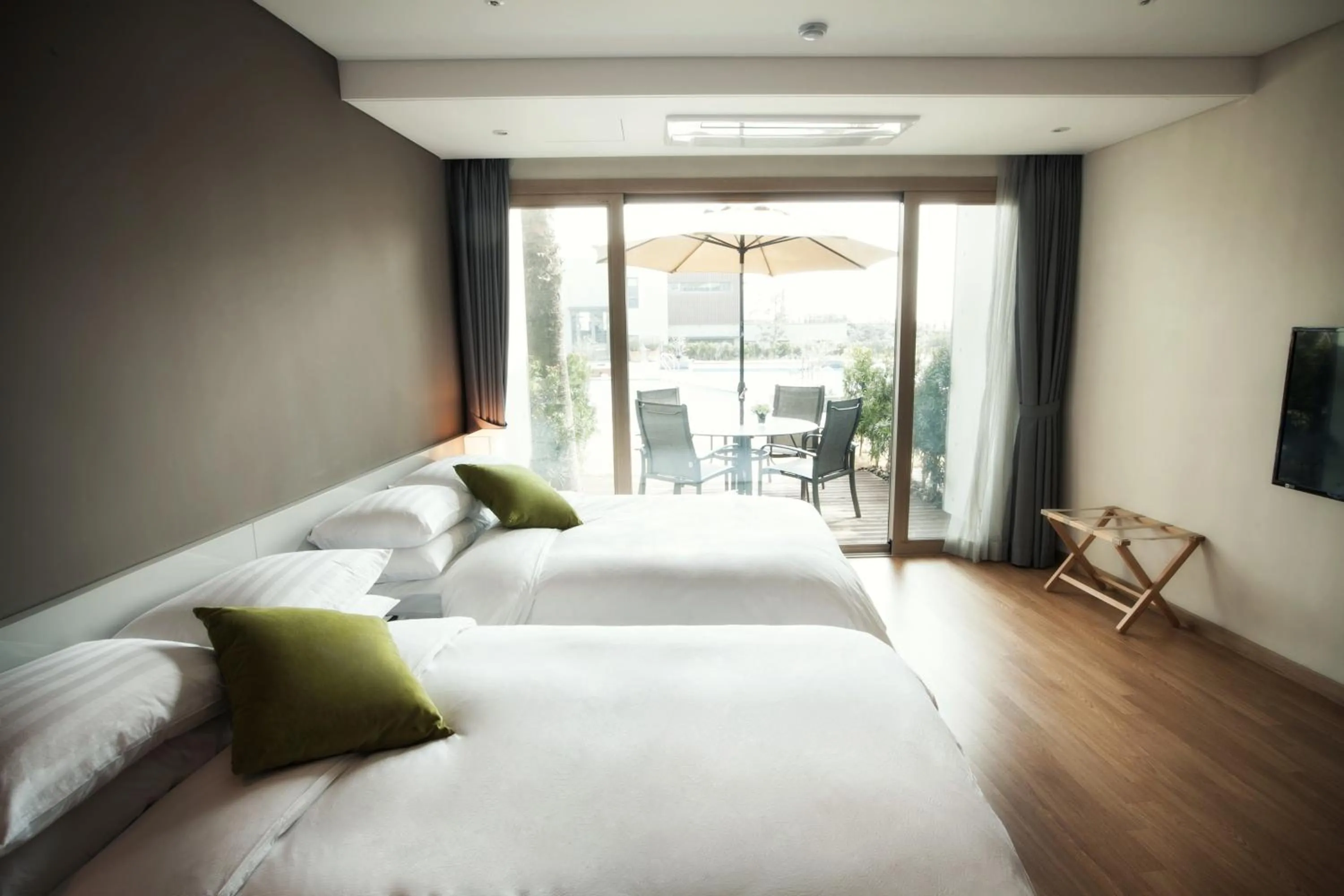 Patio, Bed in The Grand Sumorum