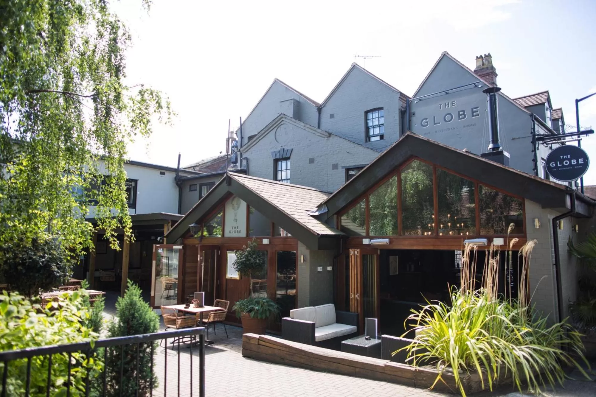 Facade/entrance in The Globe