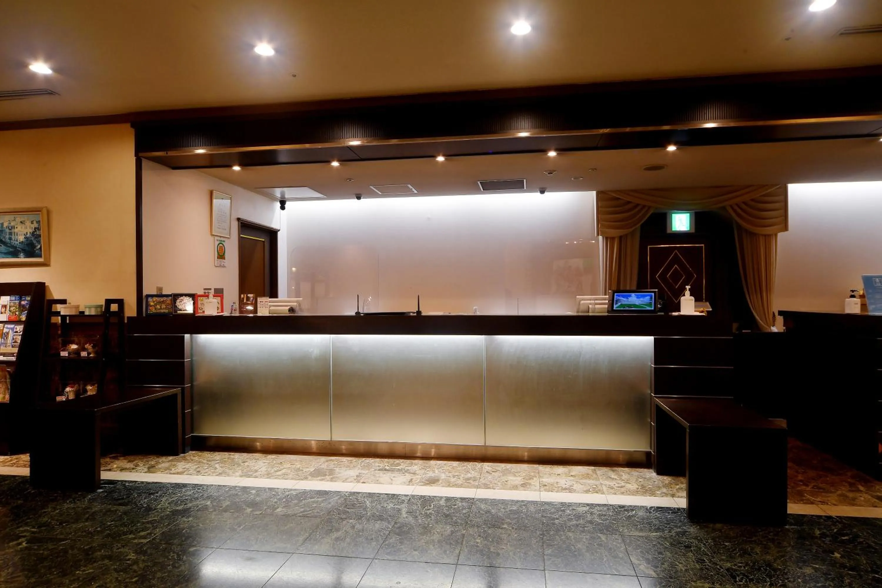 Lobby or reception in Hotel Plaza Kobe