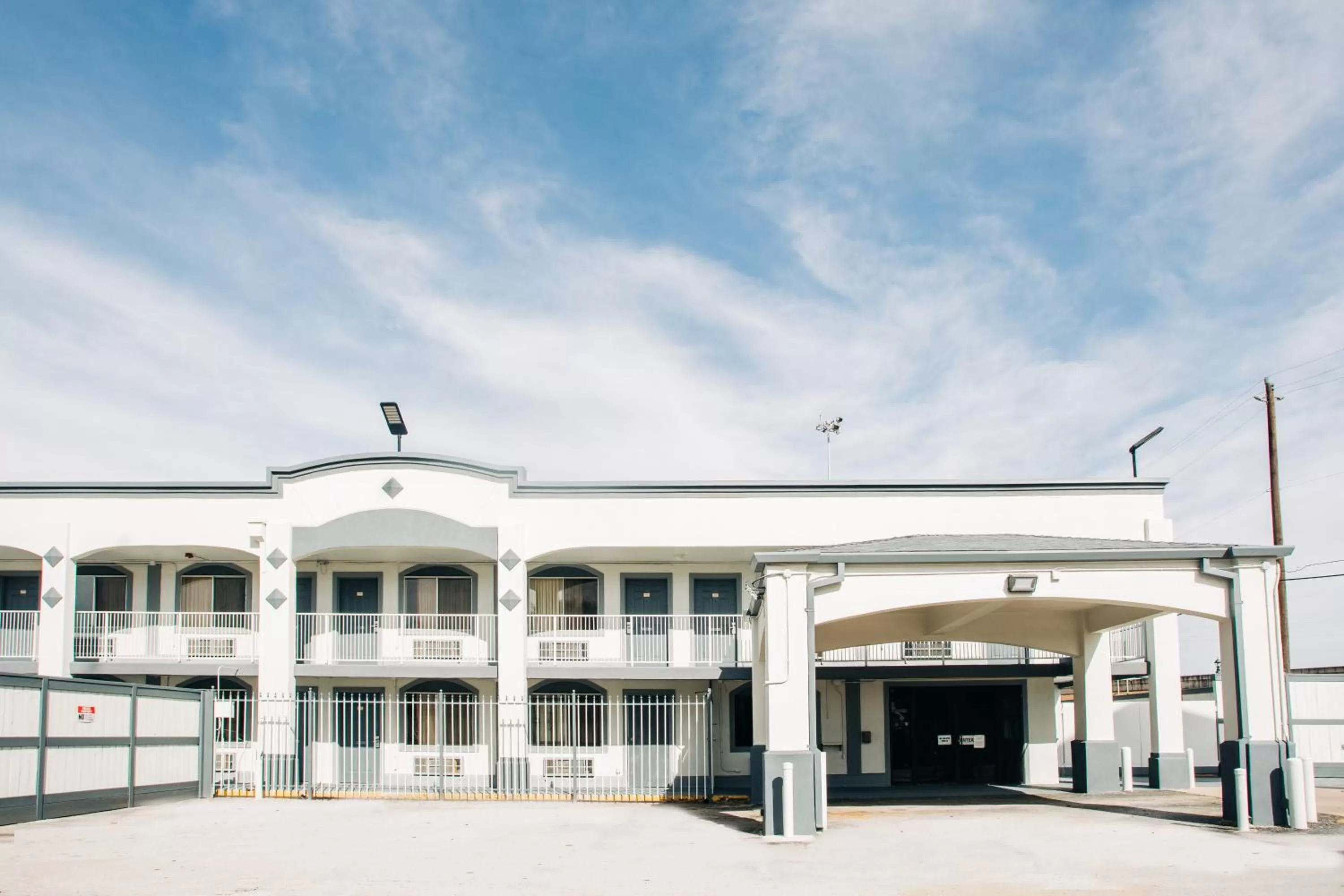 Facade/entrance, Property Building in Space City Inn
