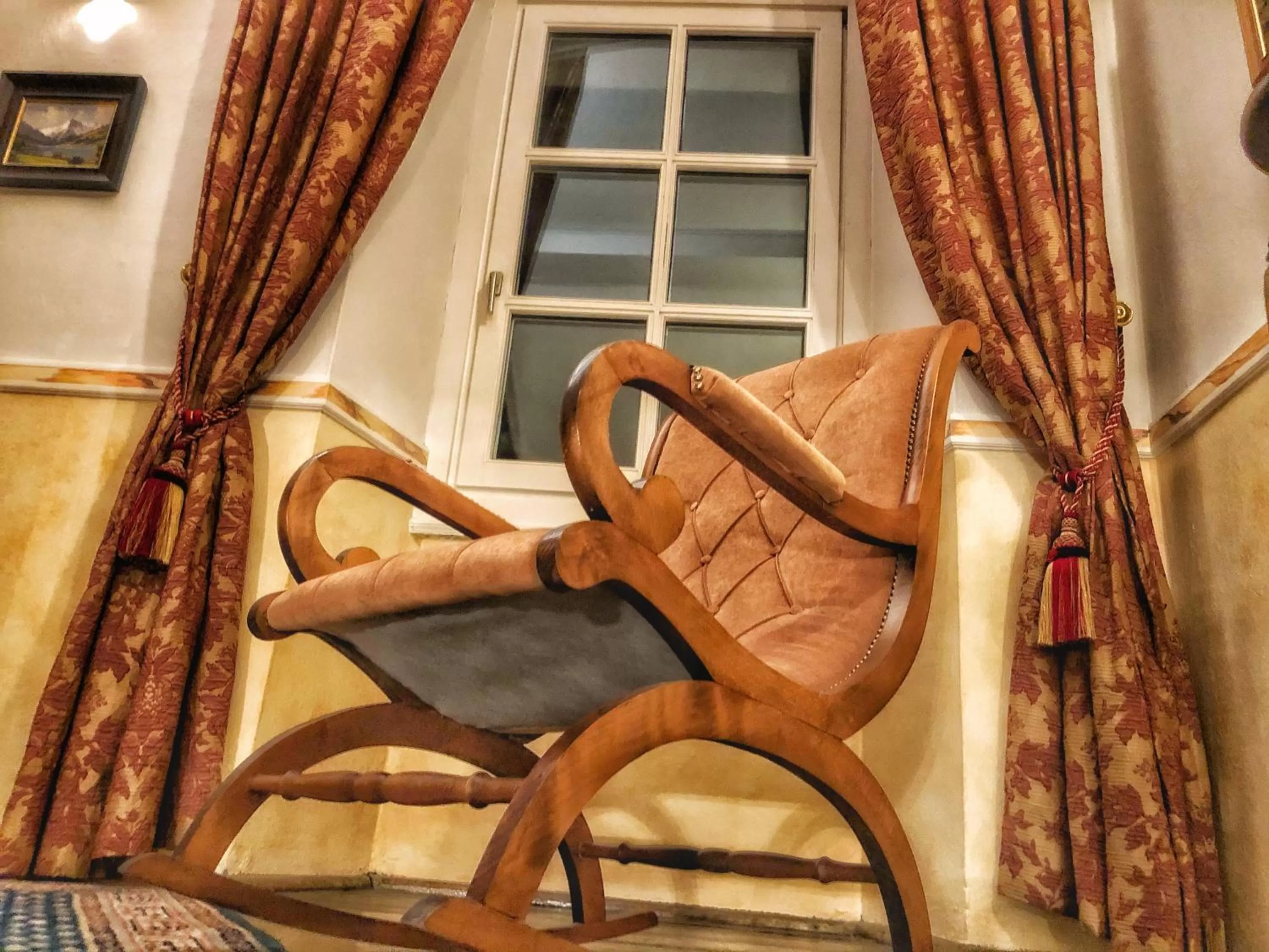Property building, Seating Area in Hotel Schloss Lerchenhof