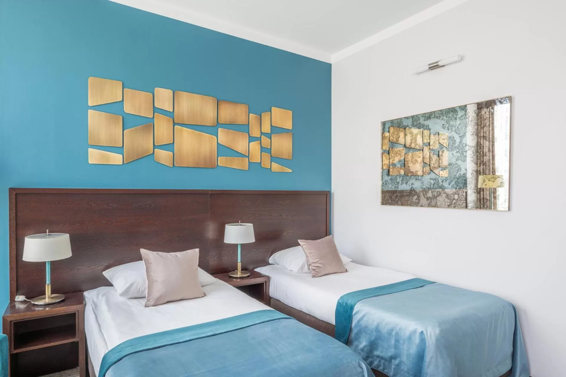 Photo of the whole room, Bed in Europeum Hotel