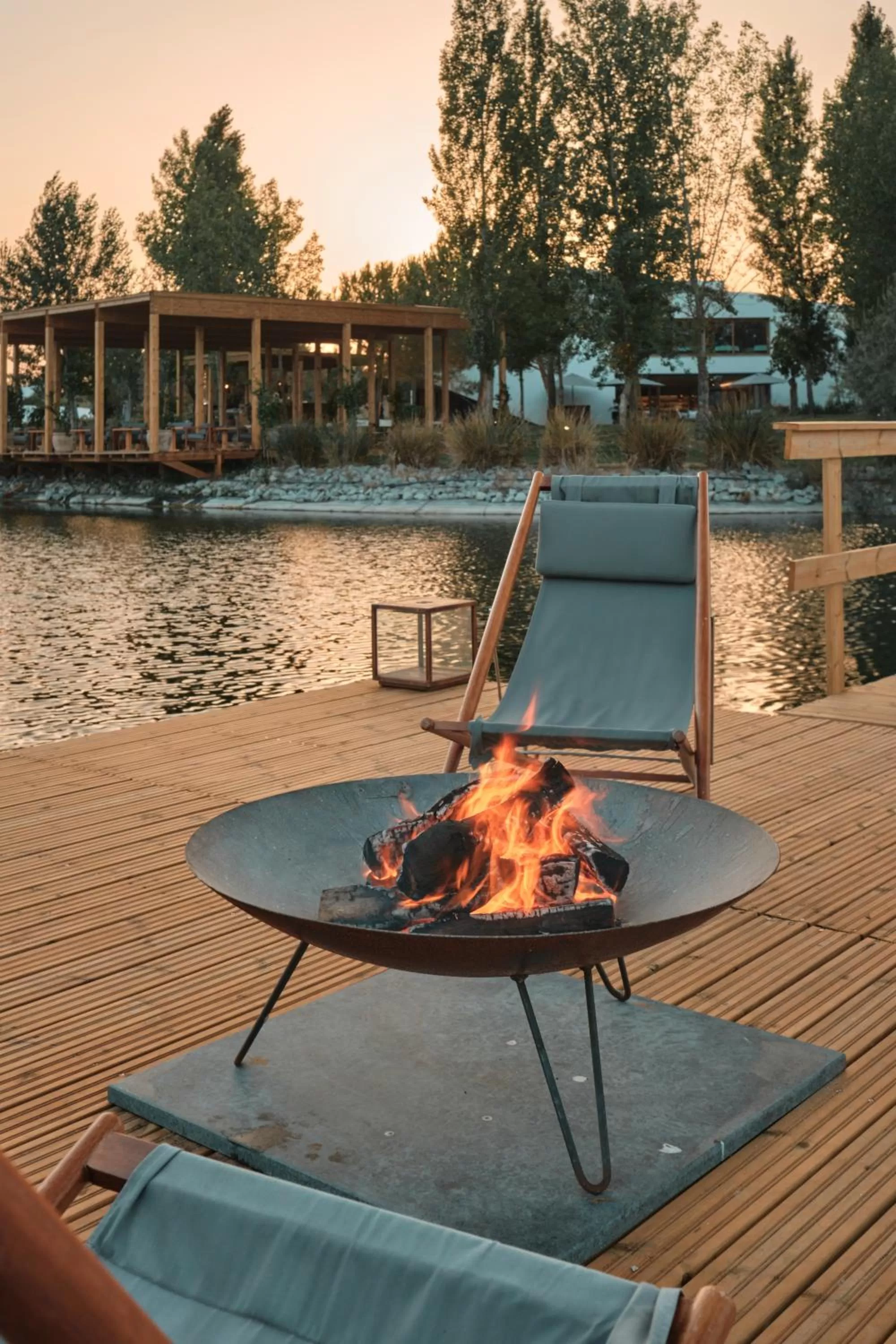 Lake view in L'AND Vineyards - Relais & Châteaux