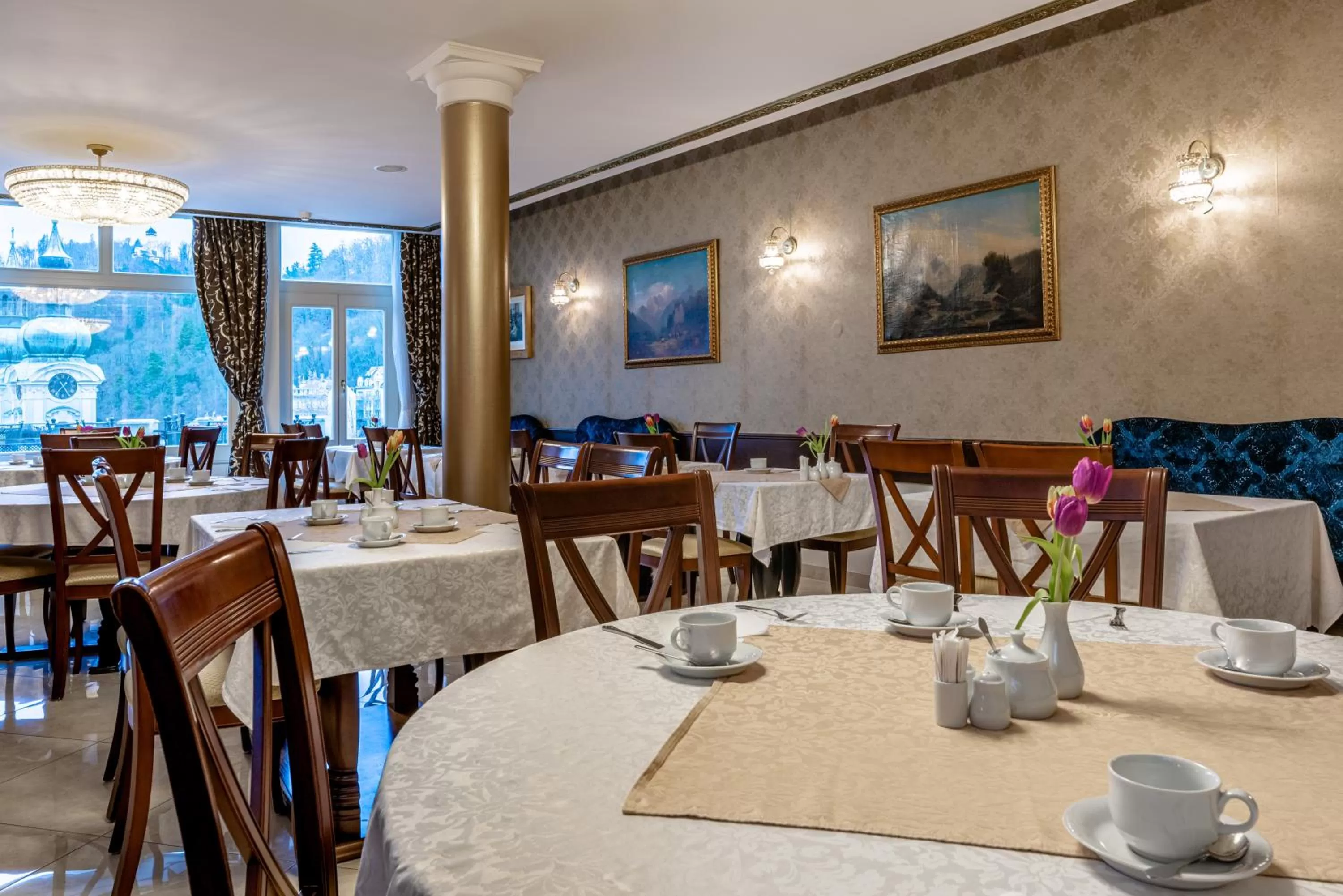 Restaurant/places to eat in Spa Hotel Schlosspark