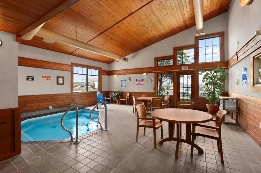 Spa and wellness centre/facilities in Days Inn by Wyndham Helena