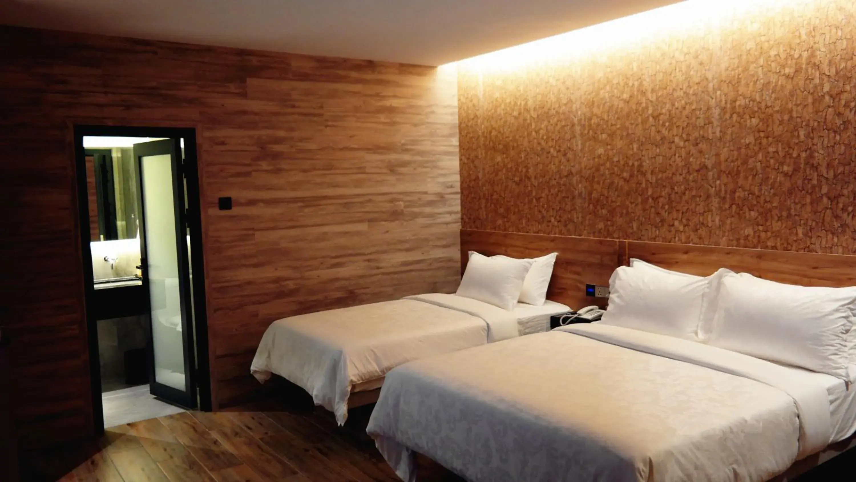 Deluxe Family Room in Hotel Legend Boutique Deluxe Family Room in Hotel Legend Boutique