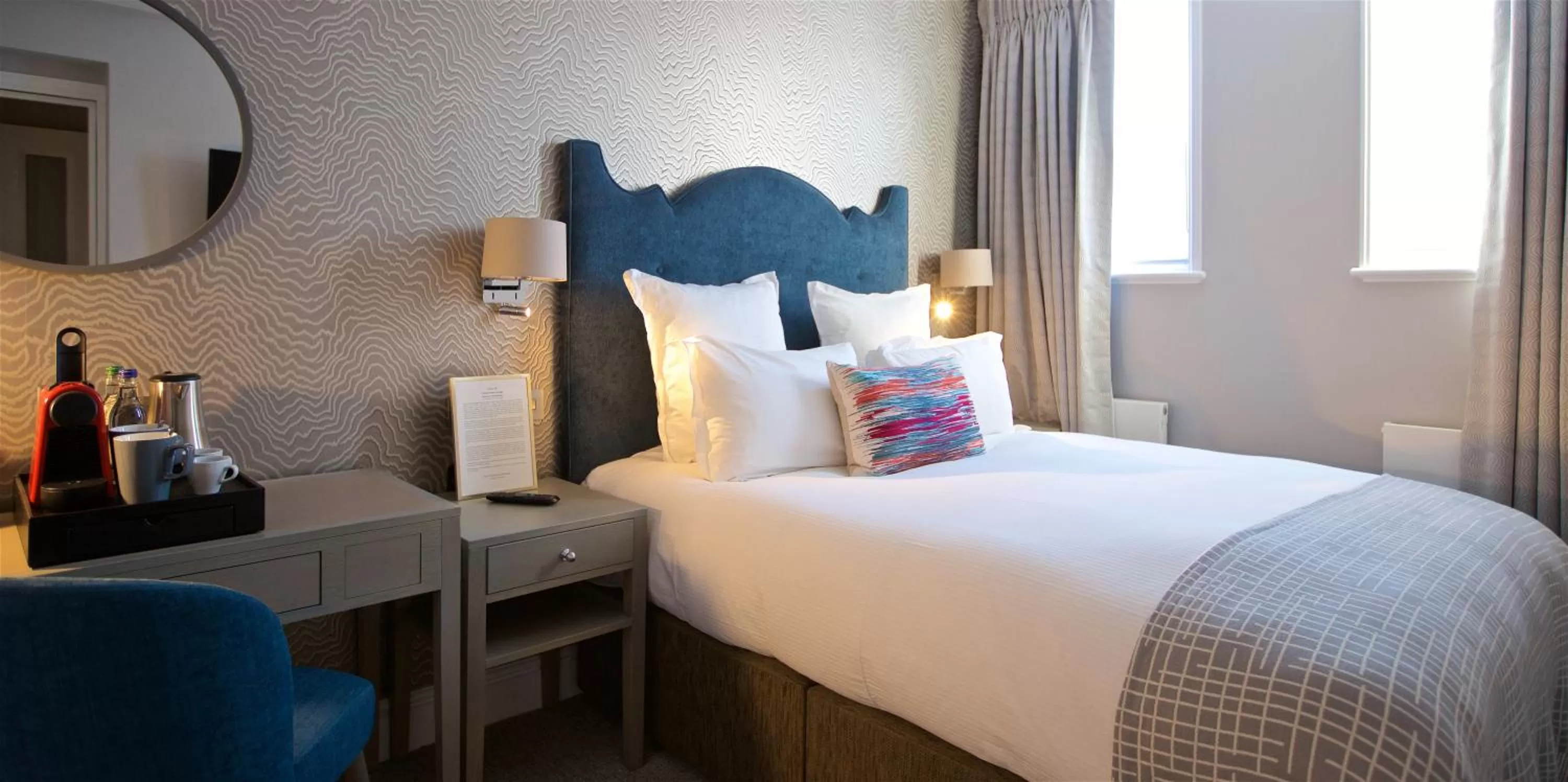 Bed in 54 Queen's Gate Hotel