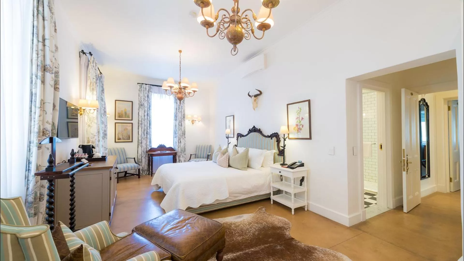 Bed in Drostdy Hotel