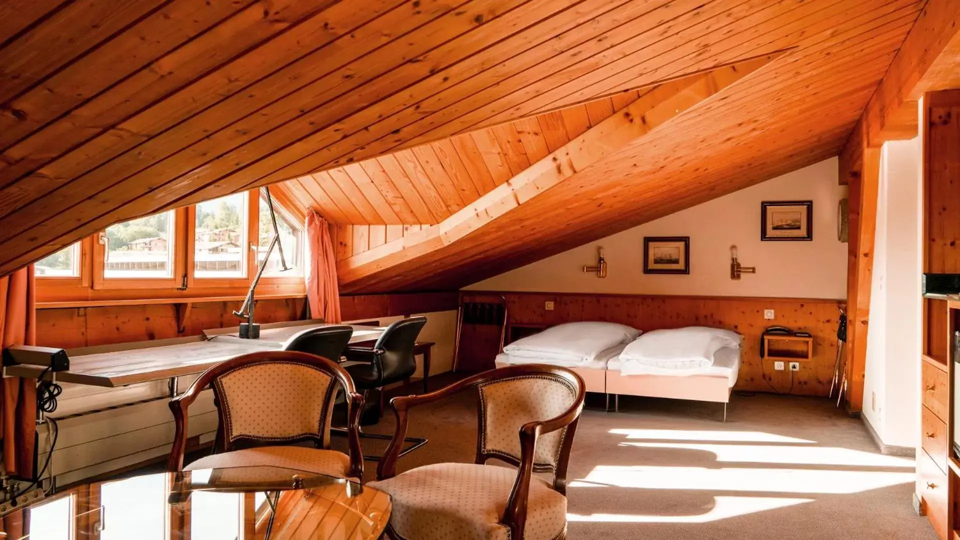 Quadruple Room in Hillsite Smart Hotel Flims Quadruple Room in Hillsite Smart Hotel Flims